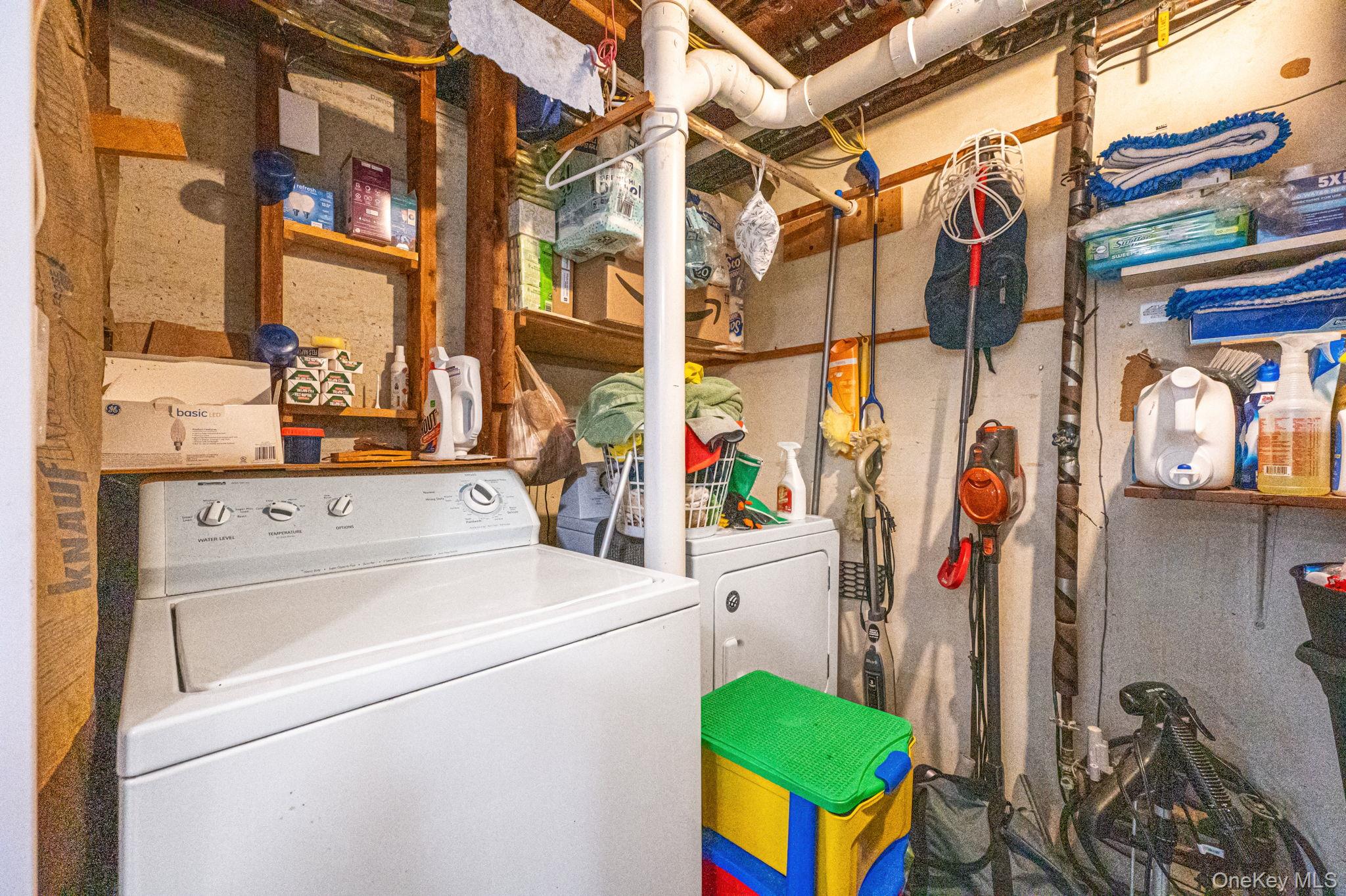 4 Lehigh Drive, Smithtown, NY 11787