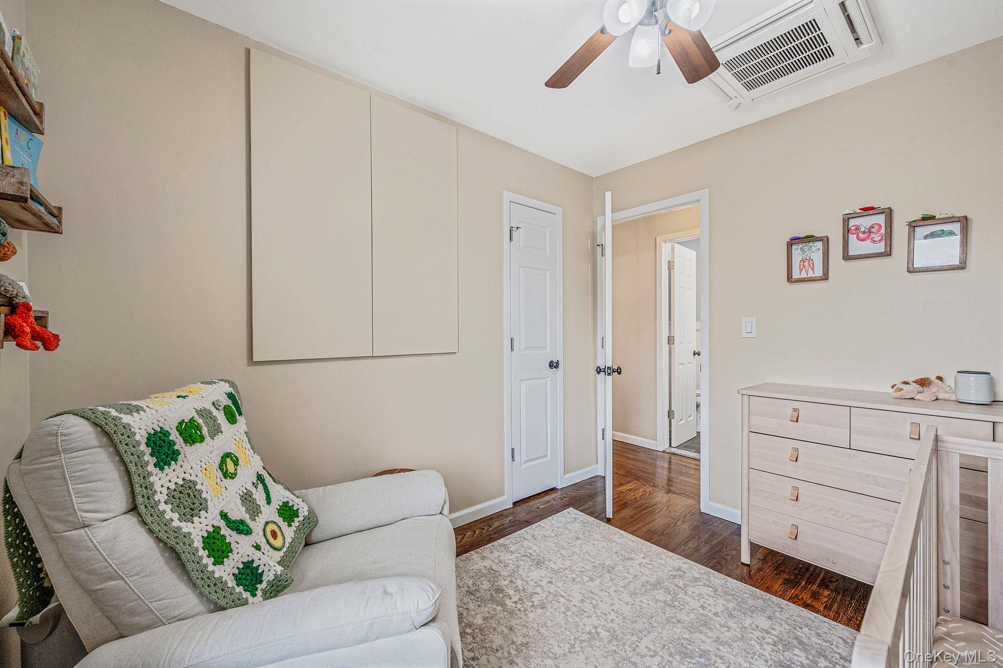 4 Lehigh Drive, Smithtown, NY 11787