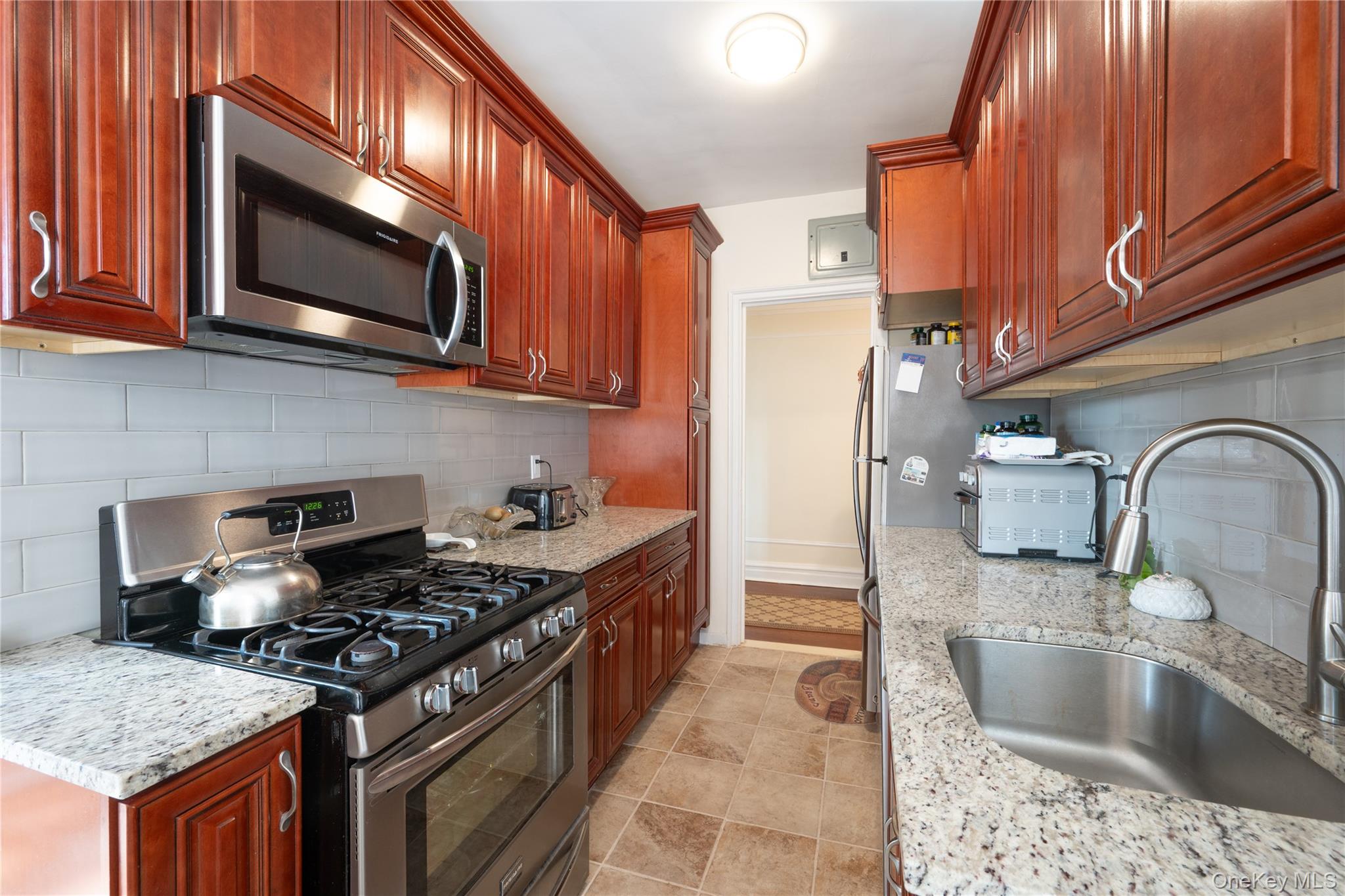 1468 Midland Avenue # 4D, Bronxville, NY 10708