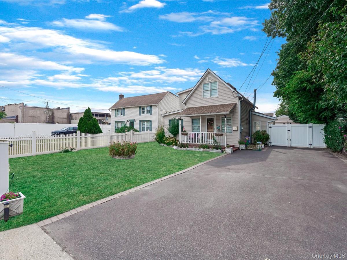 2782 Central Avenue, Baldwin, NY 11510