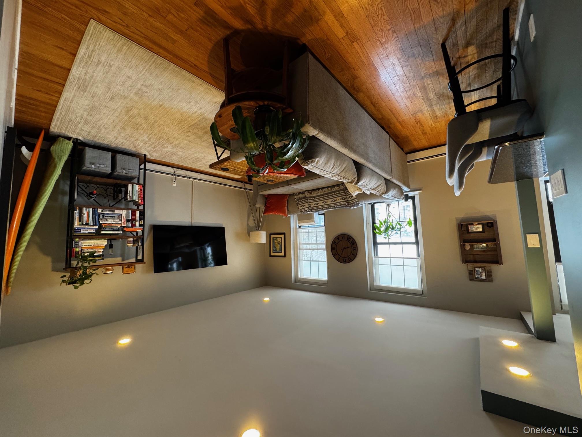 310 Riverside Blvd # 5i, Long Beach, NY 11561