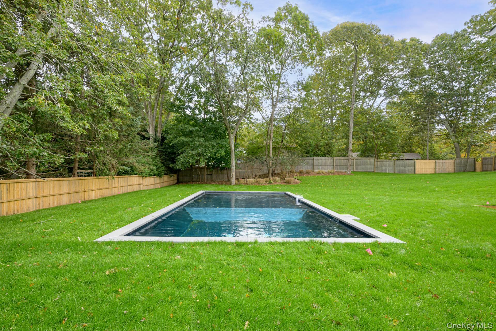 22 Fern Road, Southampton, NY 11968