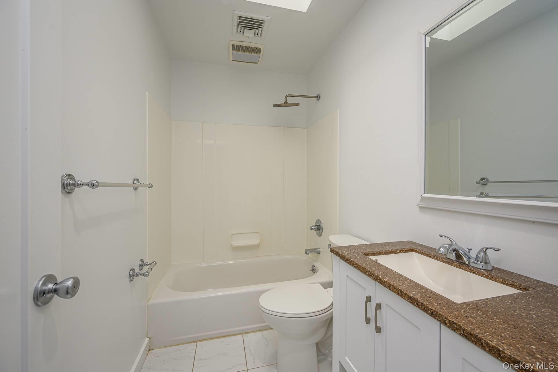 22 Fern Road, Southampton, NY 11968