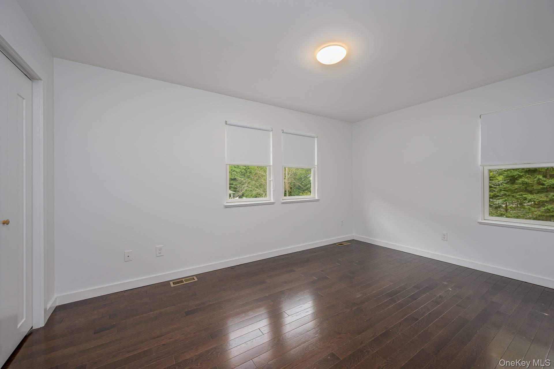 22 Fern Road, Southampton, NY 11968