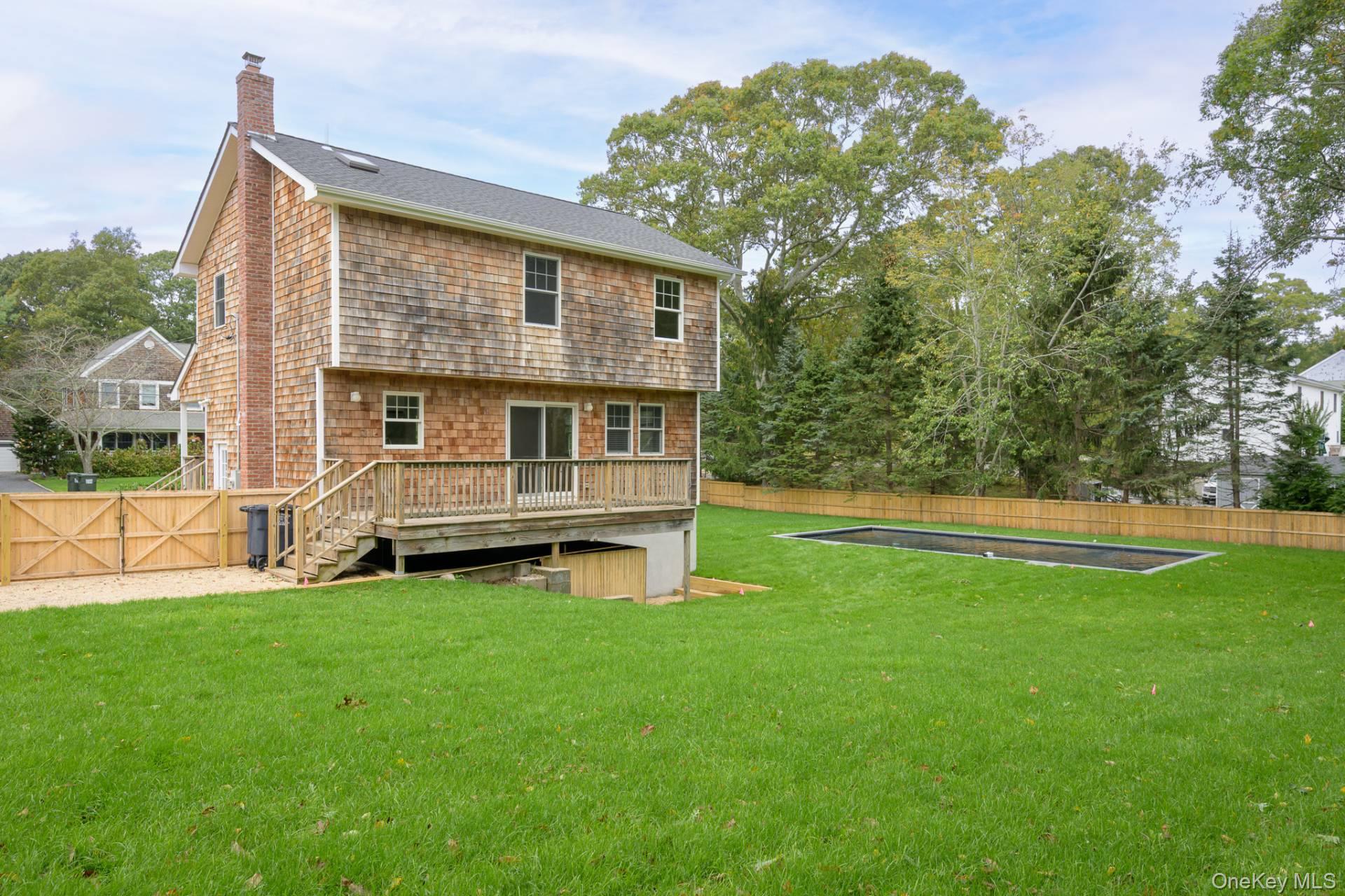 22 Fern Road, Southampton, NY 11968