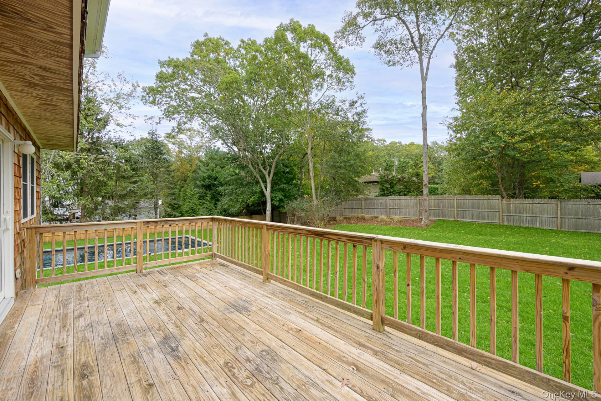 22 Fern Road, Southampton, NY 11968