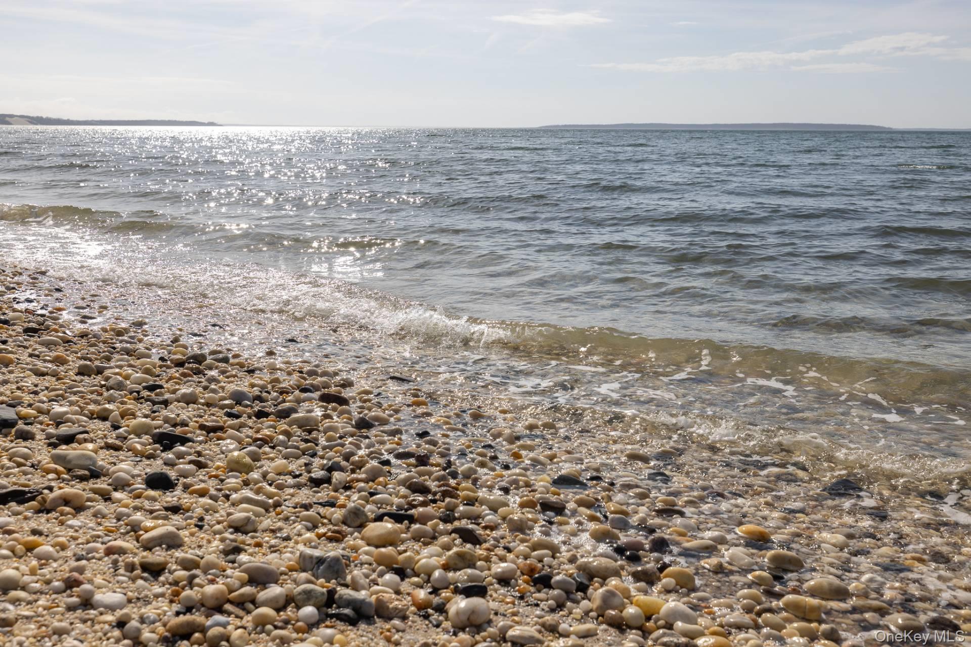 22 Fern Road, Southampton, NY 11968