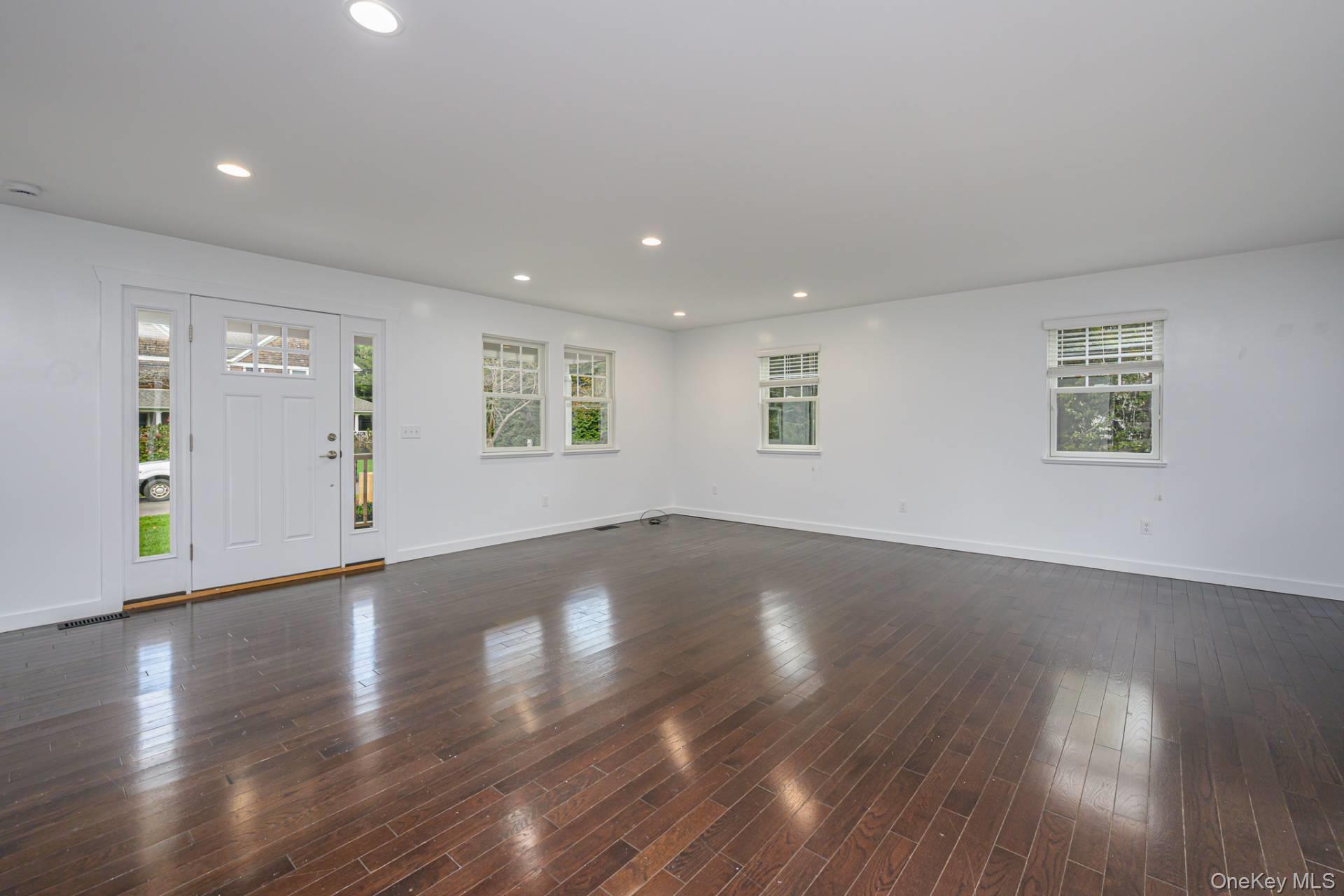 22 Fern Road, Southampton, NY 11968