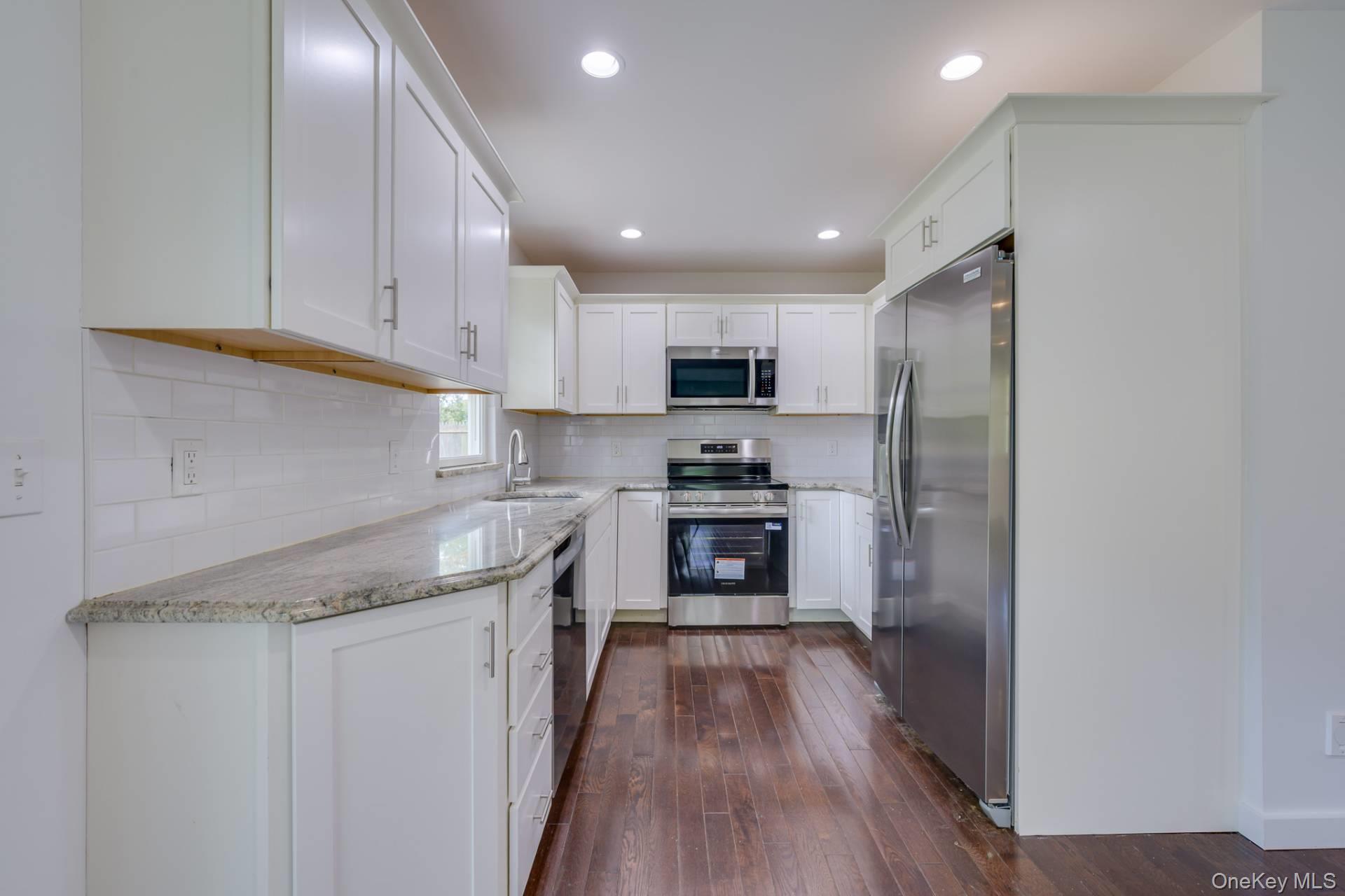 22 Fern Road, Southampton, NY 11968