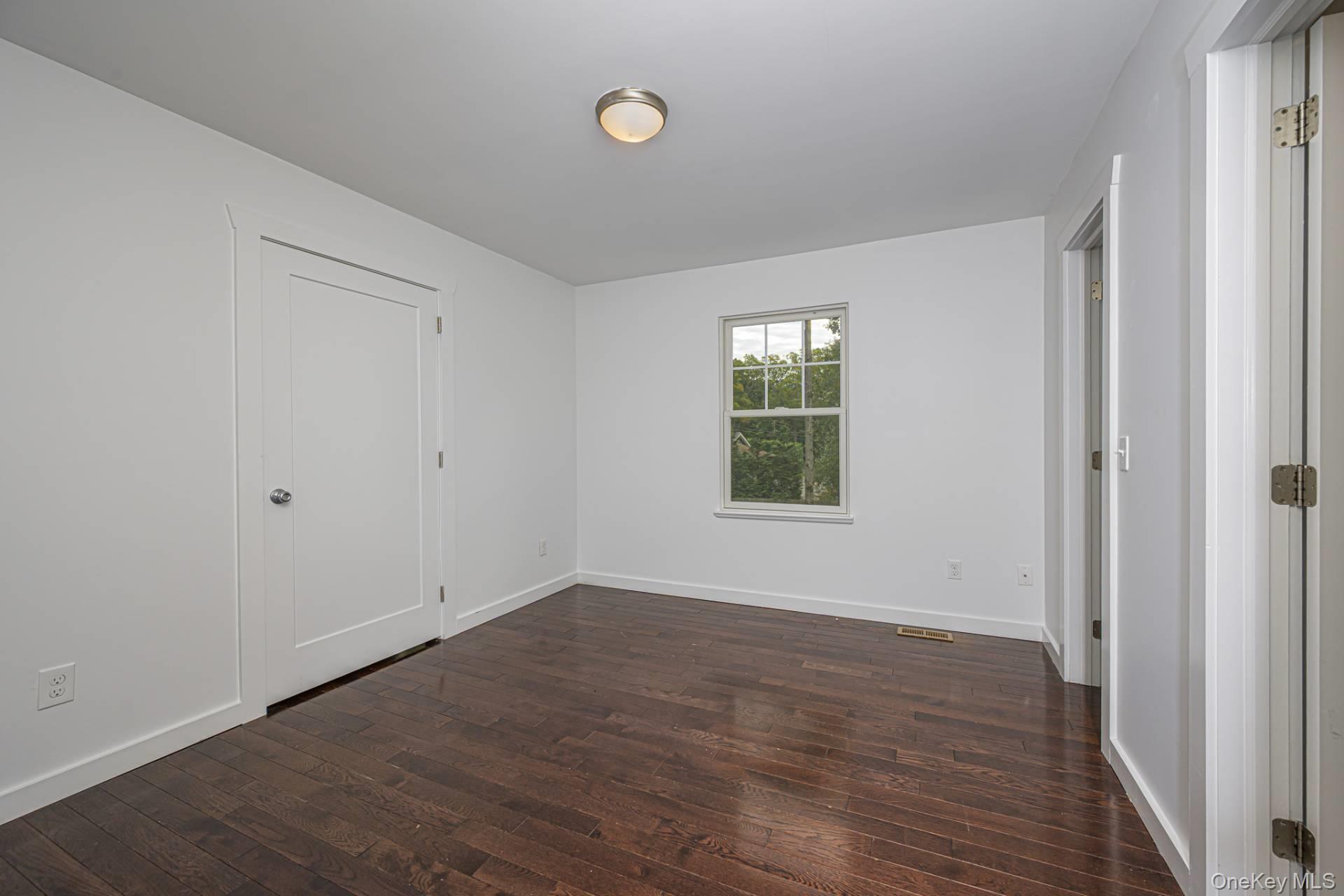 22 Fern Road, Southampton, NY 11968