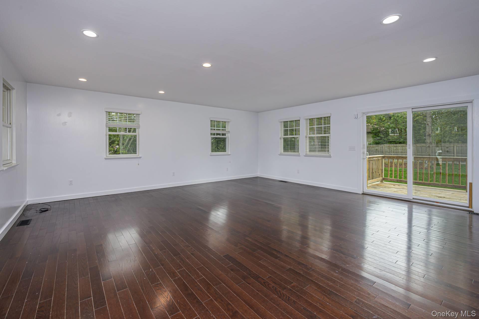 22 Fern Road, Southampton, NY 11968