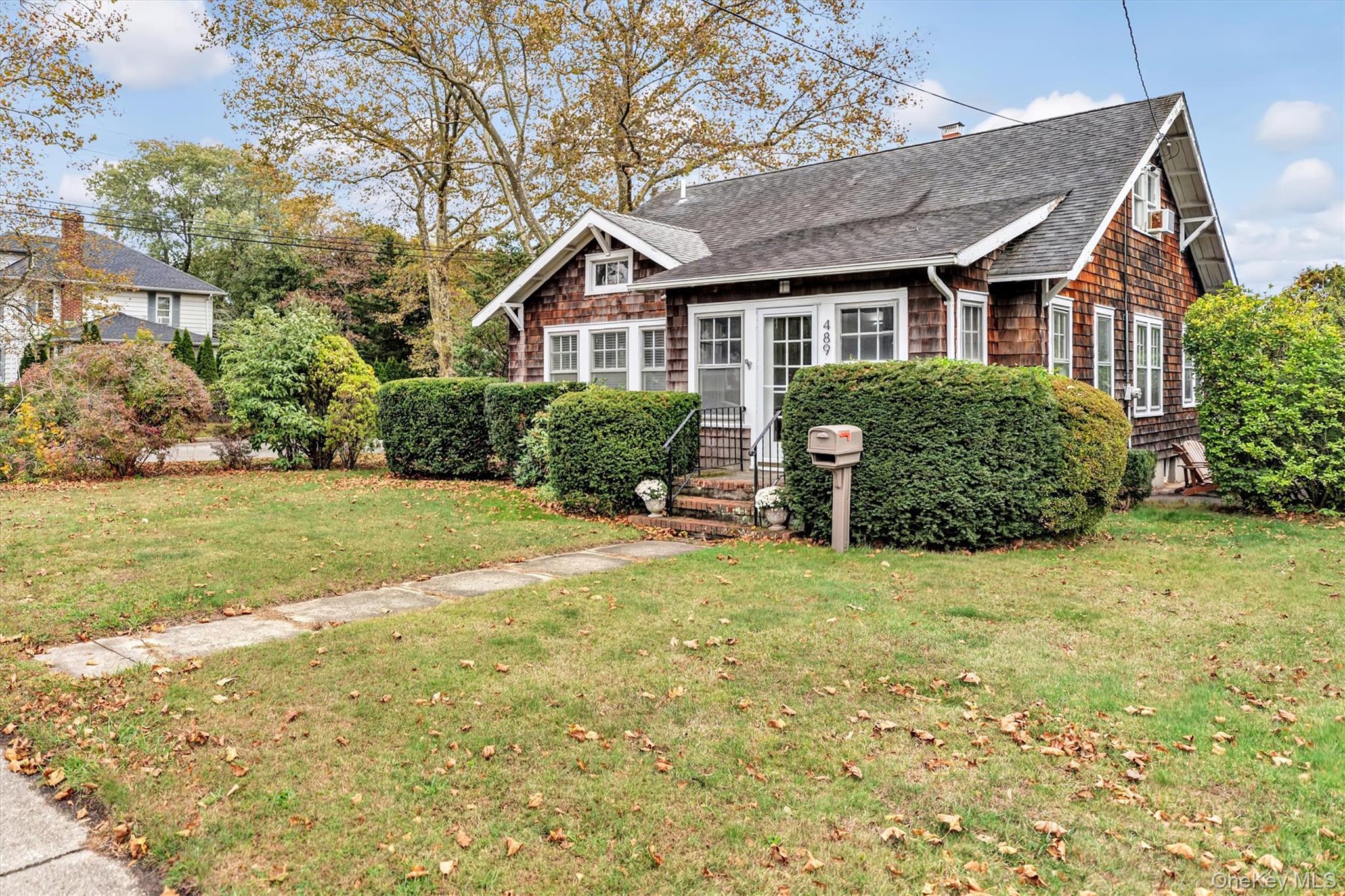 489 Elton Street, Riverhead, NY 11901