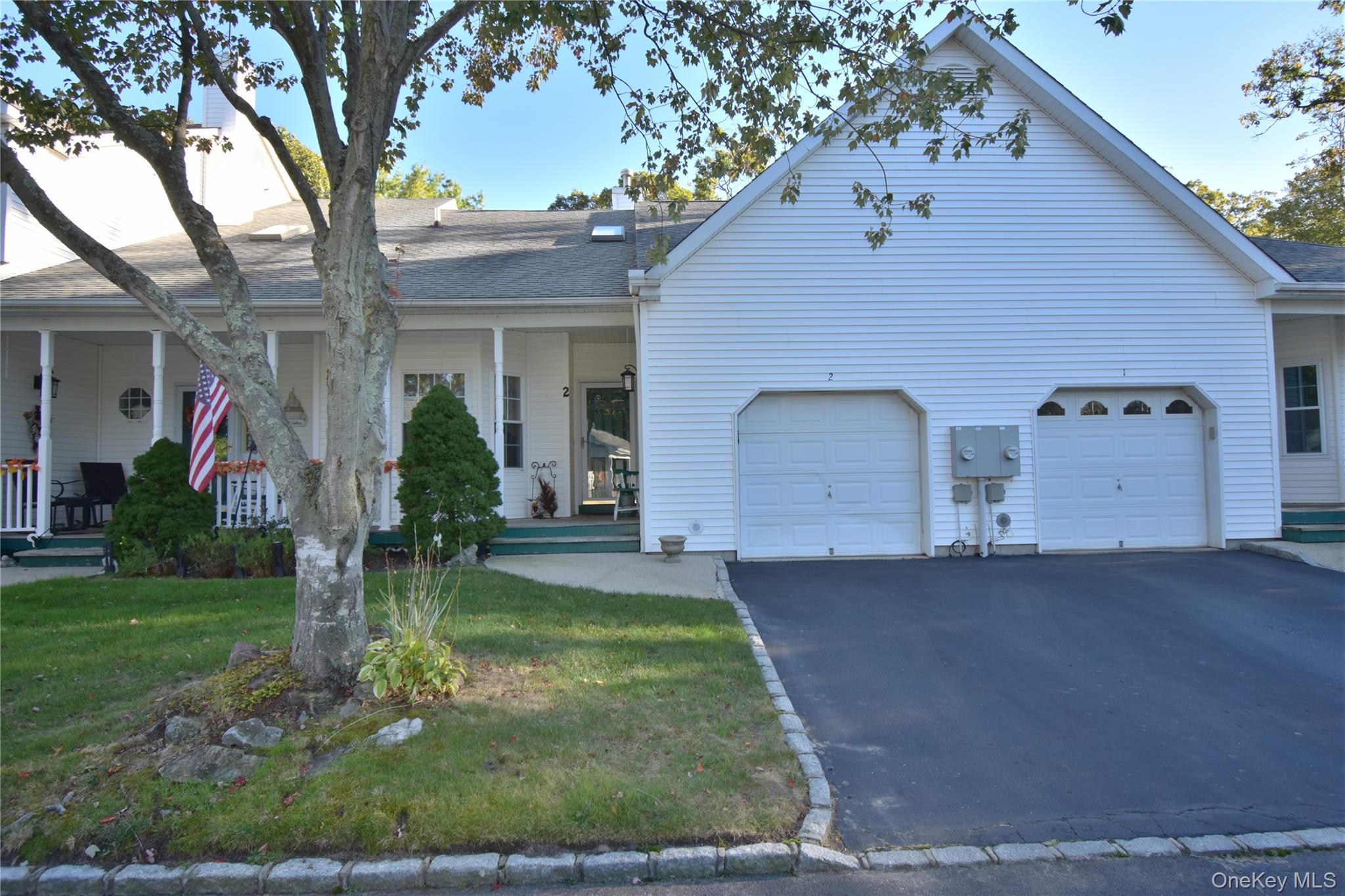 2 Oyster Cove Lane, Blue Point, NY 11715