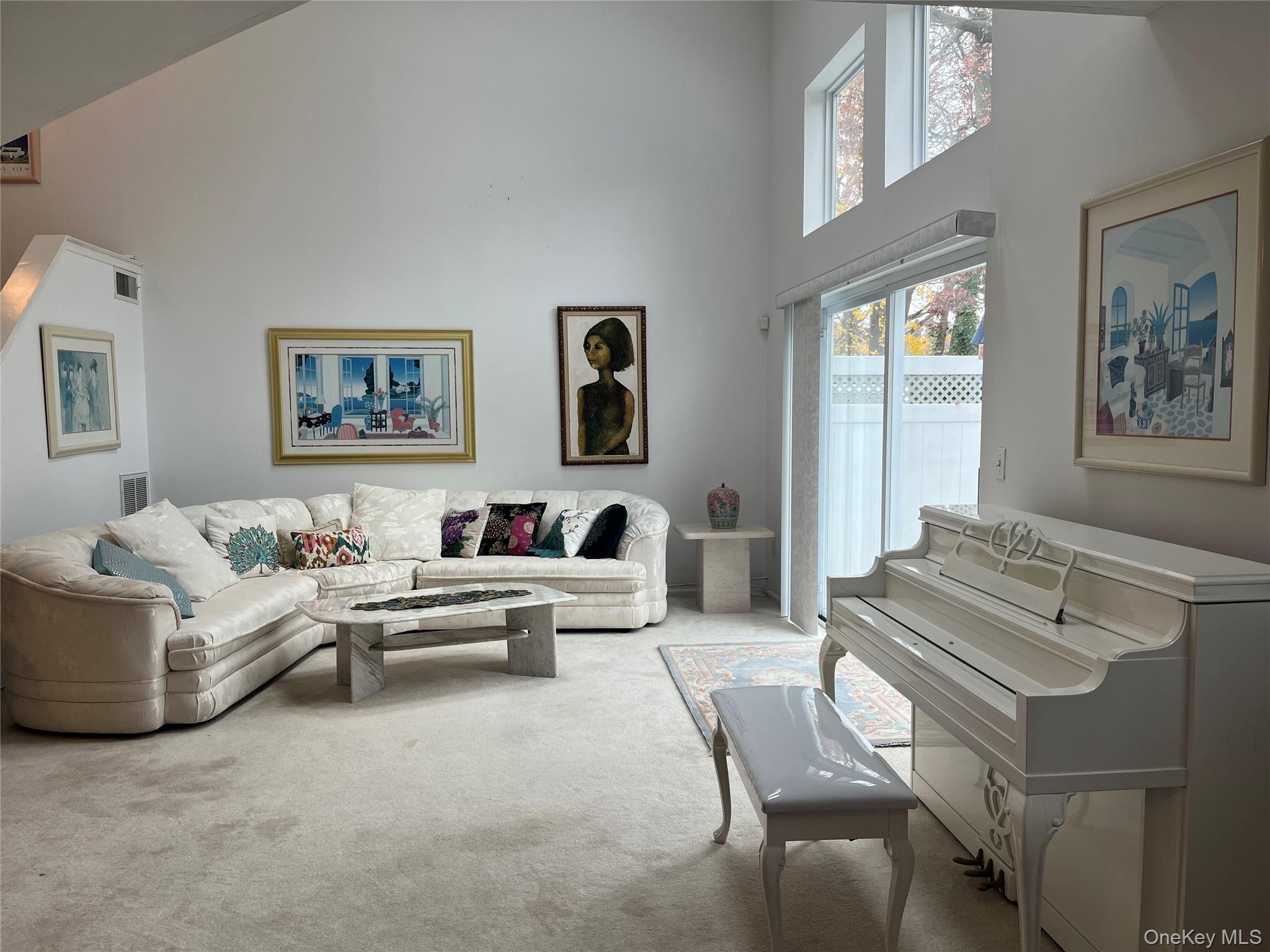 12 Horizon Court, Huntington, NY 11743