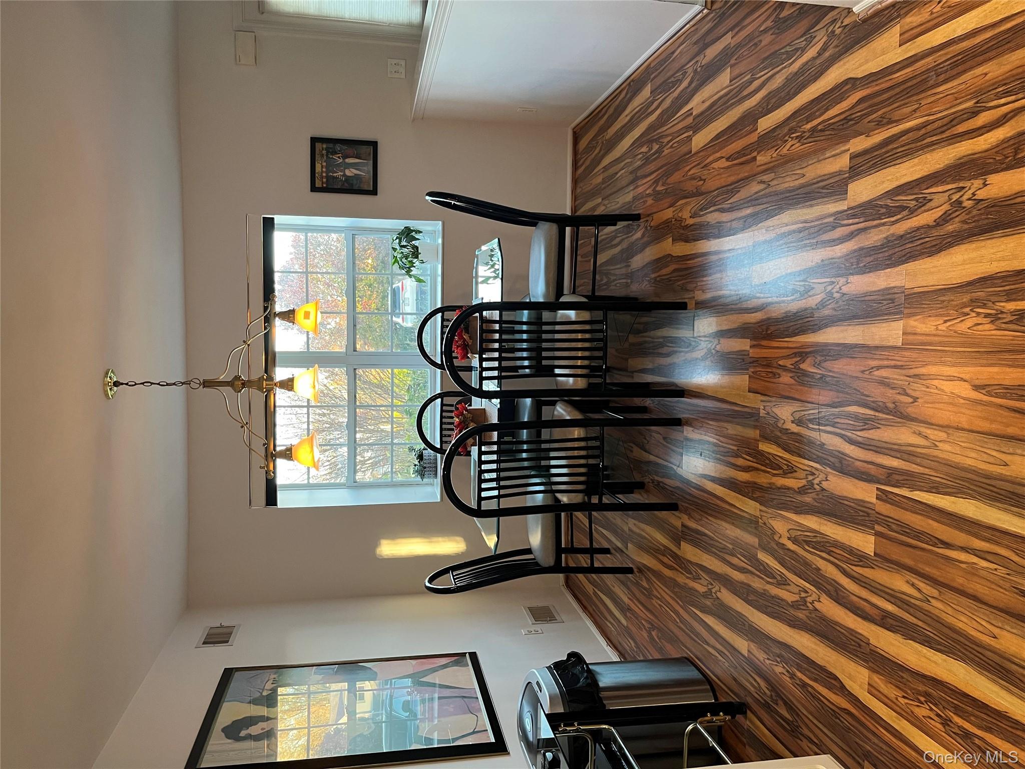 12 Horizon Court, Huntington, NY 11743