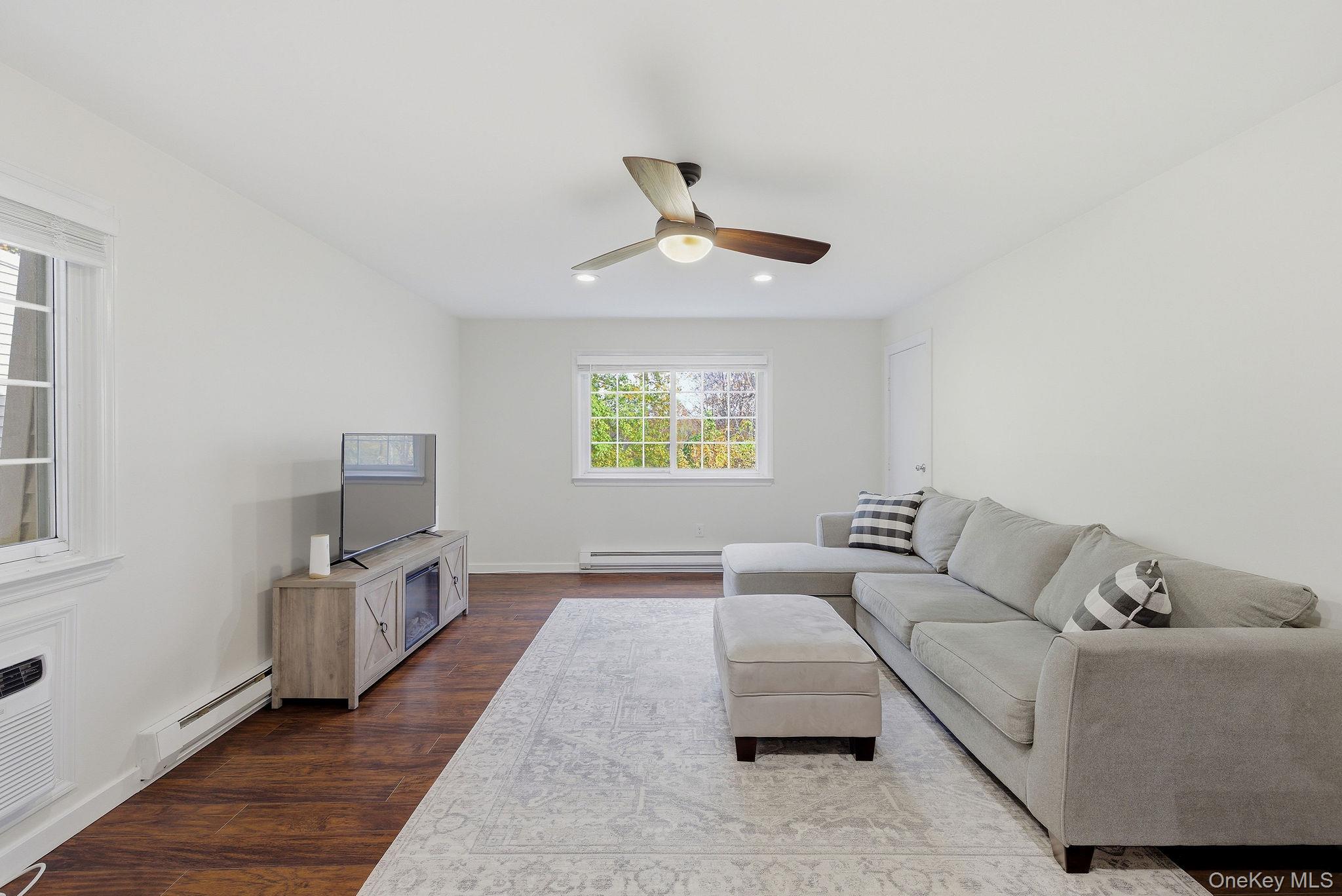 529 Fox Run Lane, Carmel, NY 10512