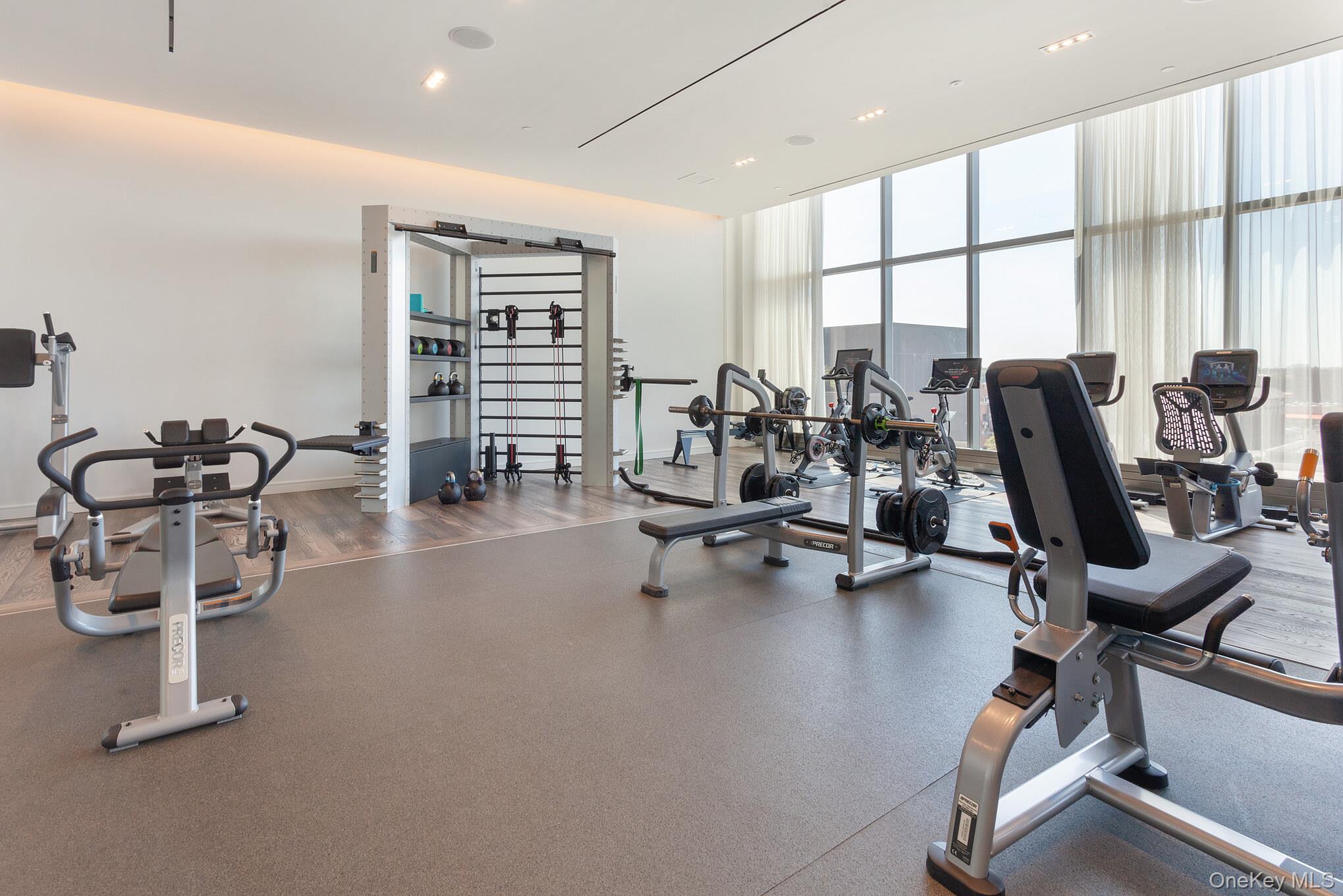 131-03 40 Road # 11J, Flushing, NY 11354