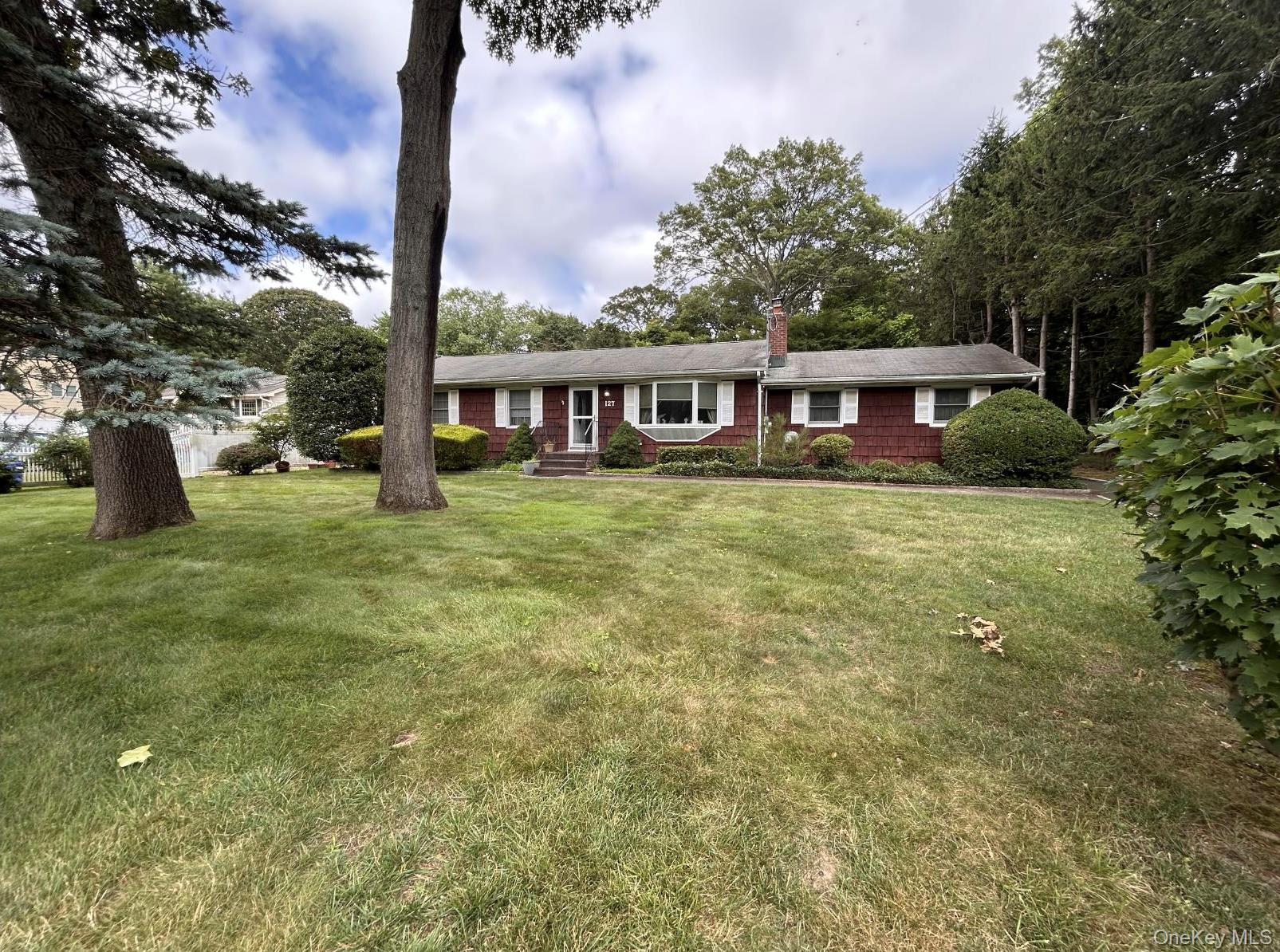 127 Cambon Avenue, Saint James, NY 11780