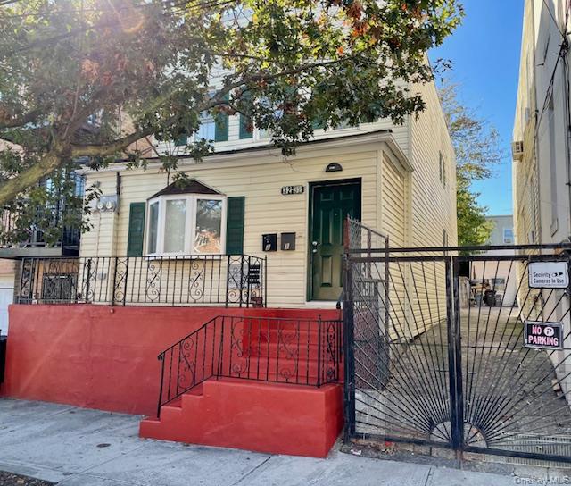 32-32 60th Street, Woodside, NY 11377