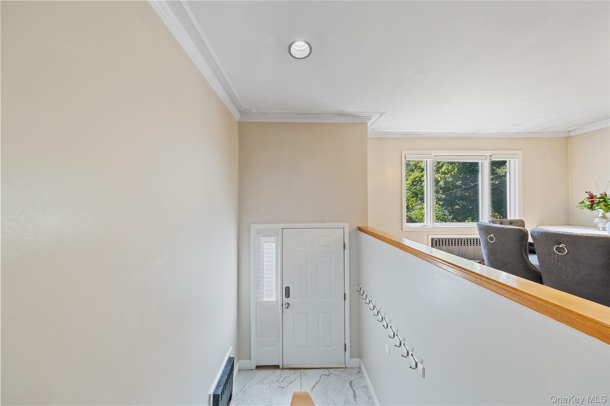 8 Dunn Road, Airmont, NY 10952