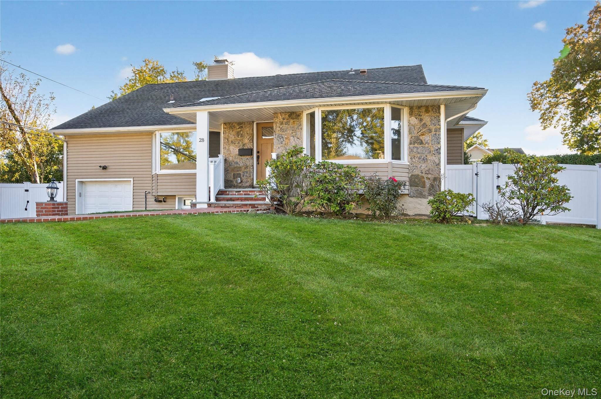 28 Maytime Drive, Jericho, NY 11753