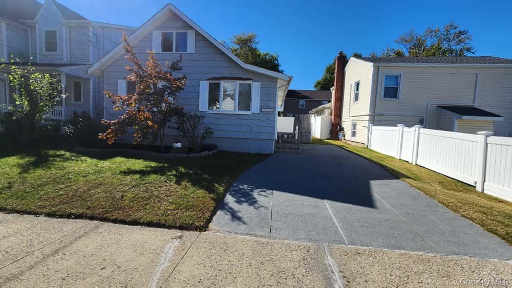 2970 Grand Boulevard, Baldwin, NY 11510