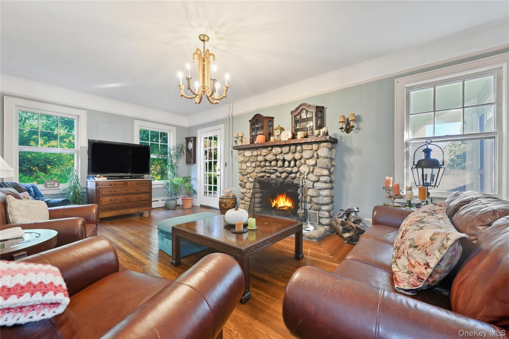 28 Harbor Heights Drive, Centerport, NY 11721