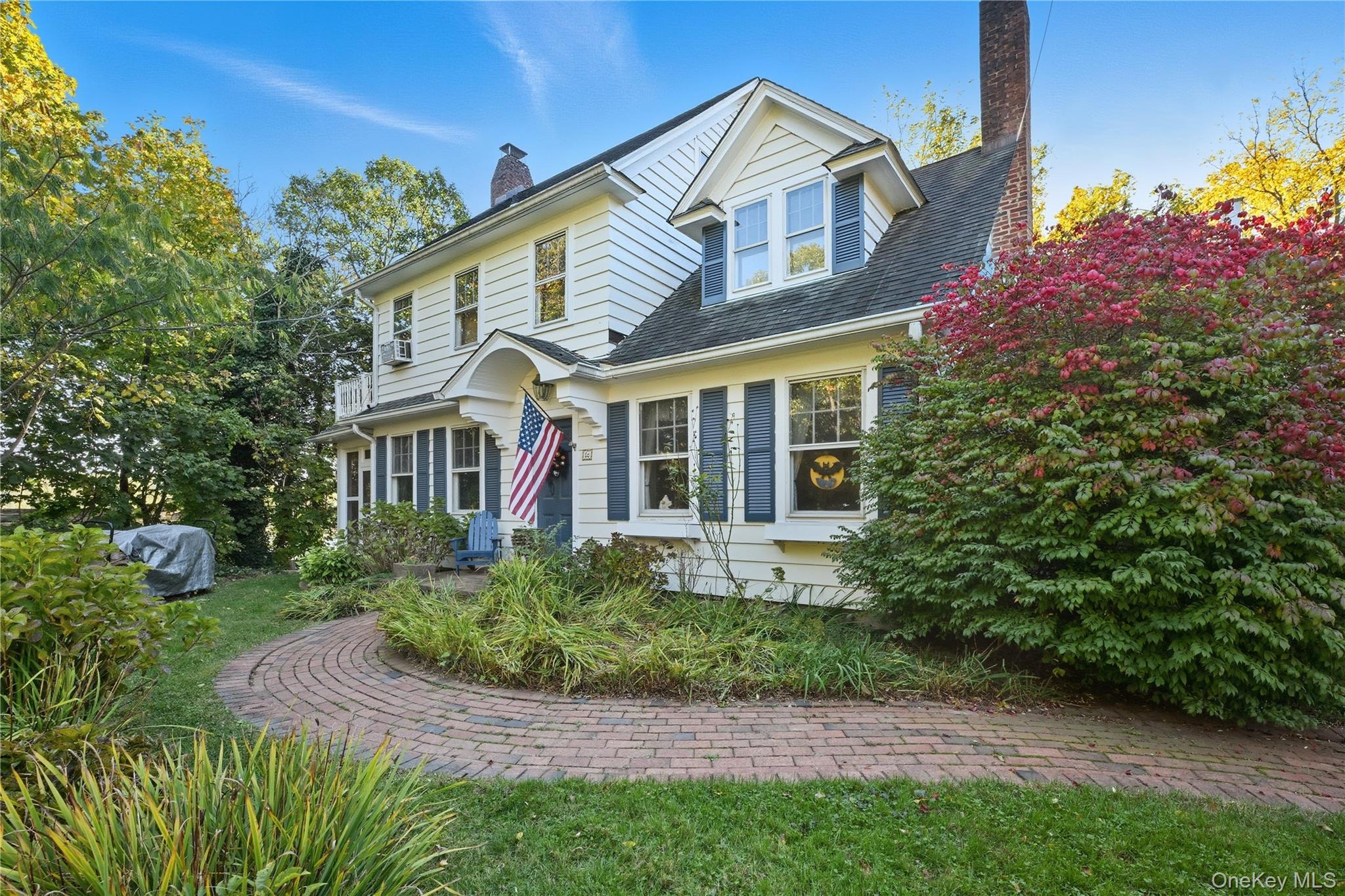 28 Harbor Heights Drive, Centerport, NY 11721