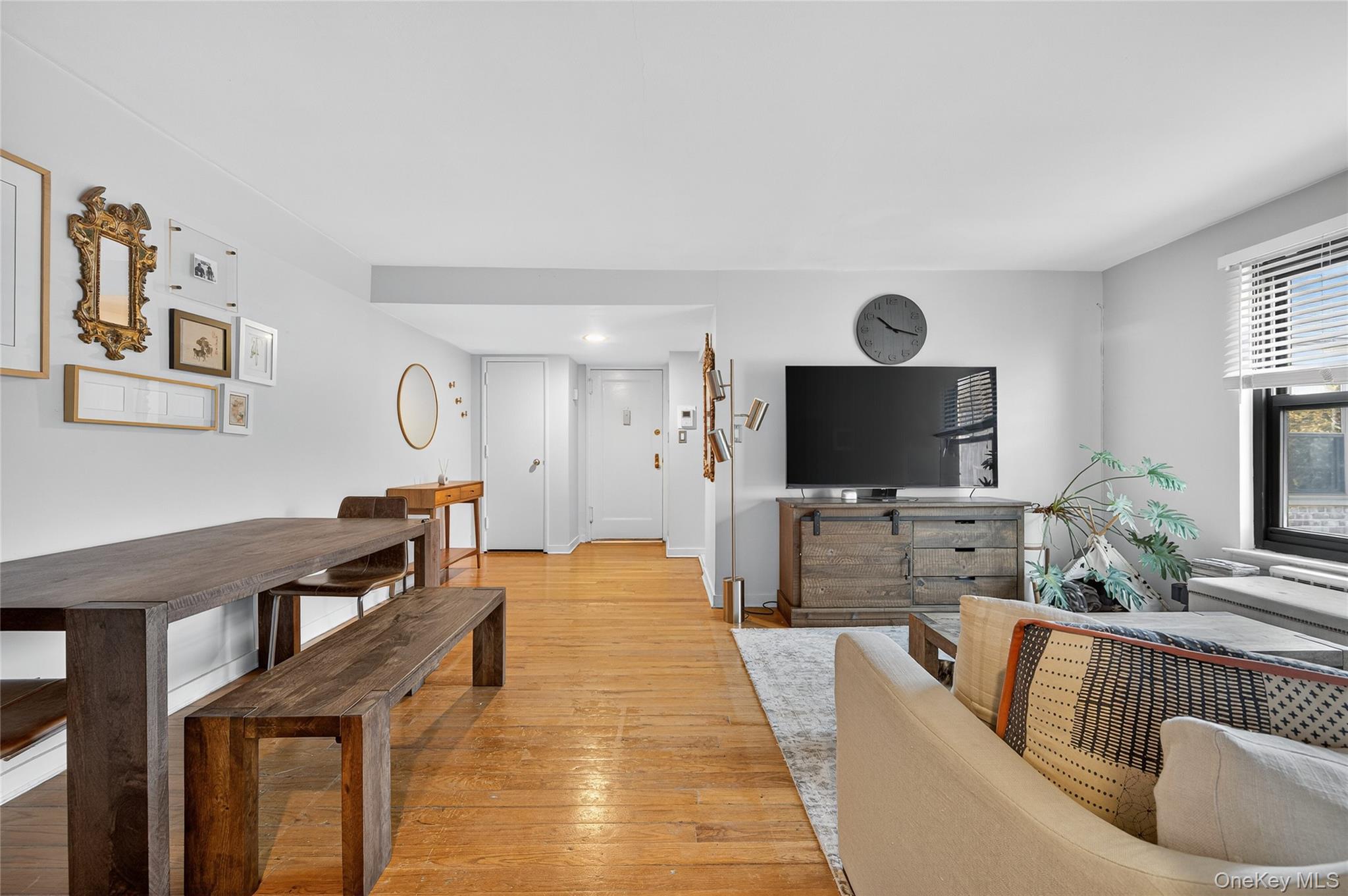 5 Terrace Circle # 3A, Great Neck, NY 11021