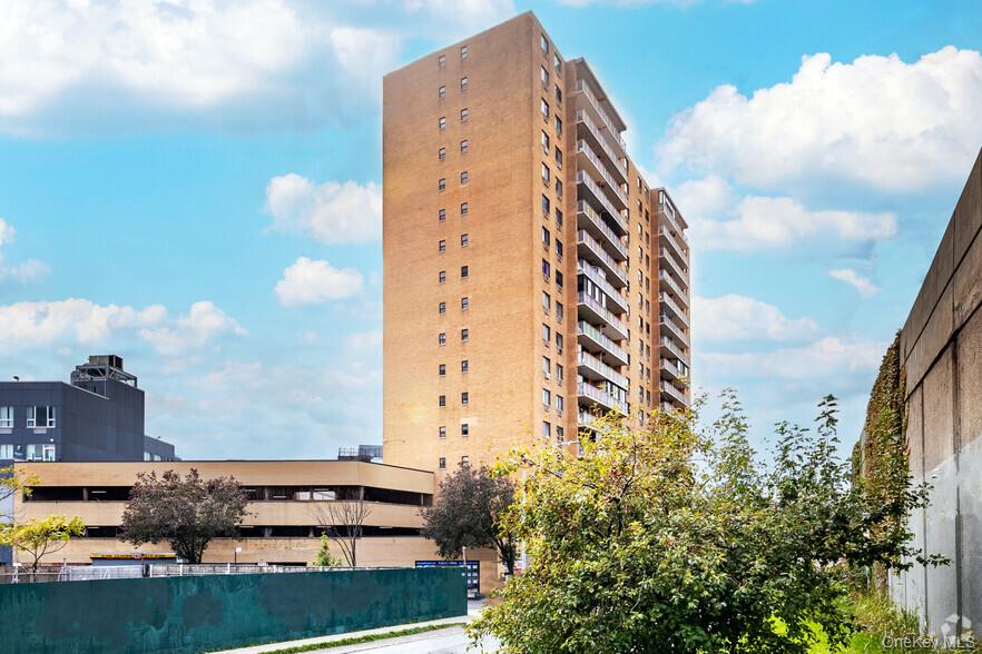 92-29 Queens Boulevard # Cu8, Rego Park, NY 11374