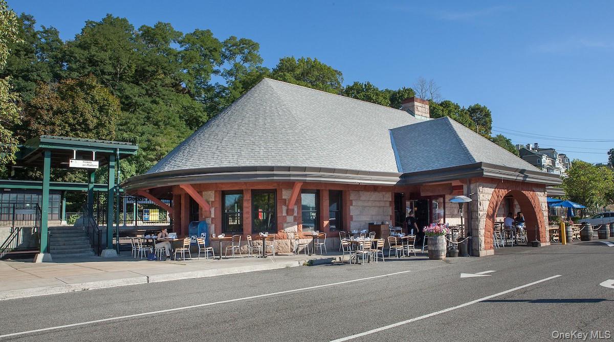 77 Washington Avenue, Dobbs Ferry, NY 10522