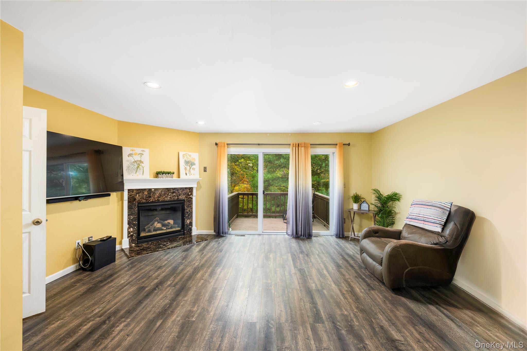 5704 Manor Drive, Peekskill, NY 10566