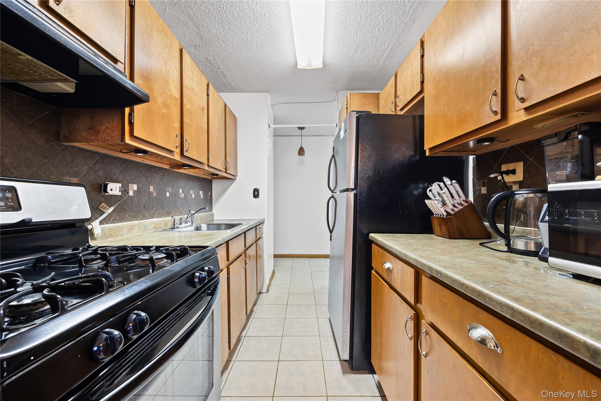 3410 de reimer Avenue # 12D, Bronx, NY 10475