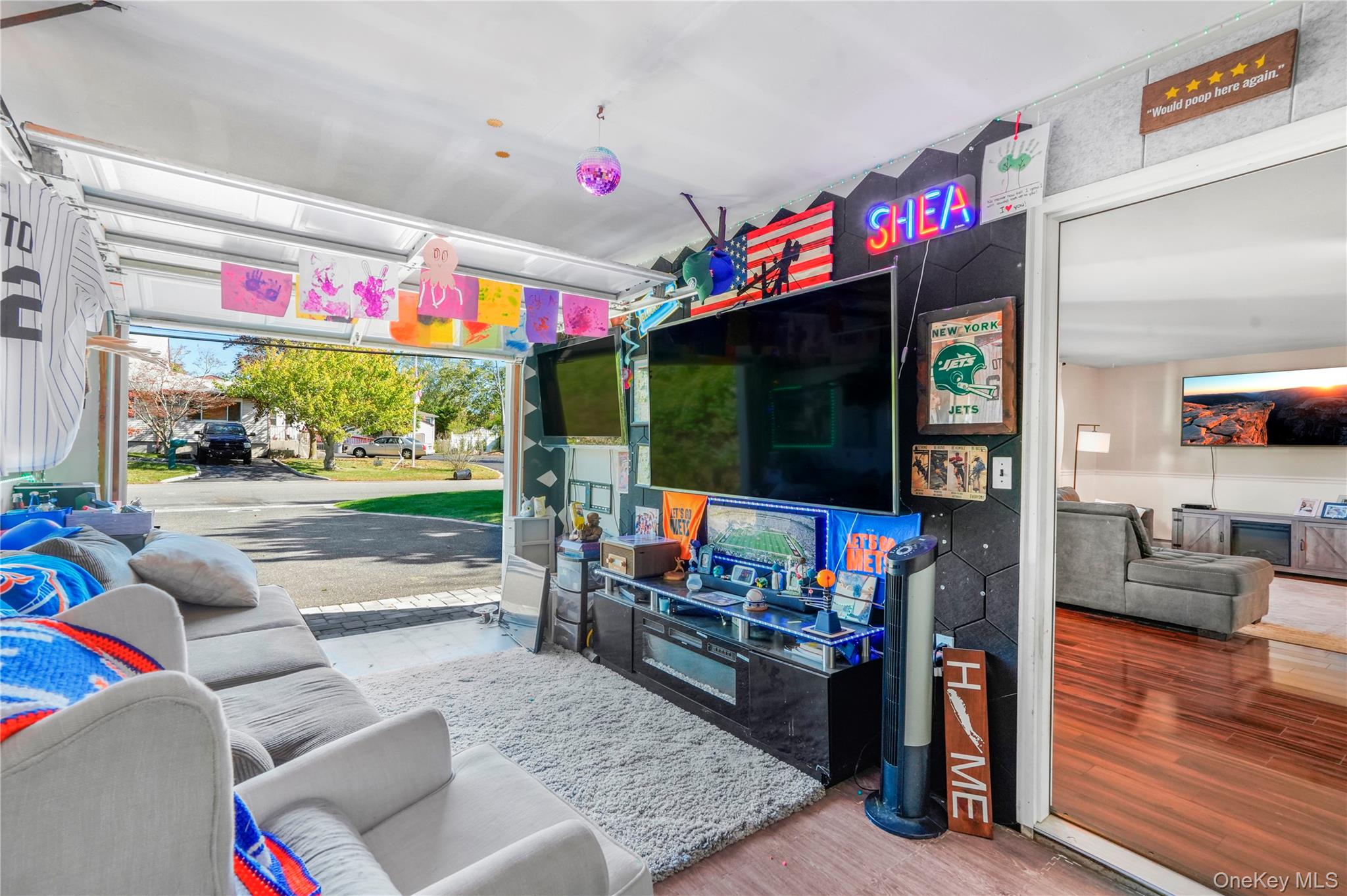 18 Thorburn Avenue, Patchogue, NY 11772