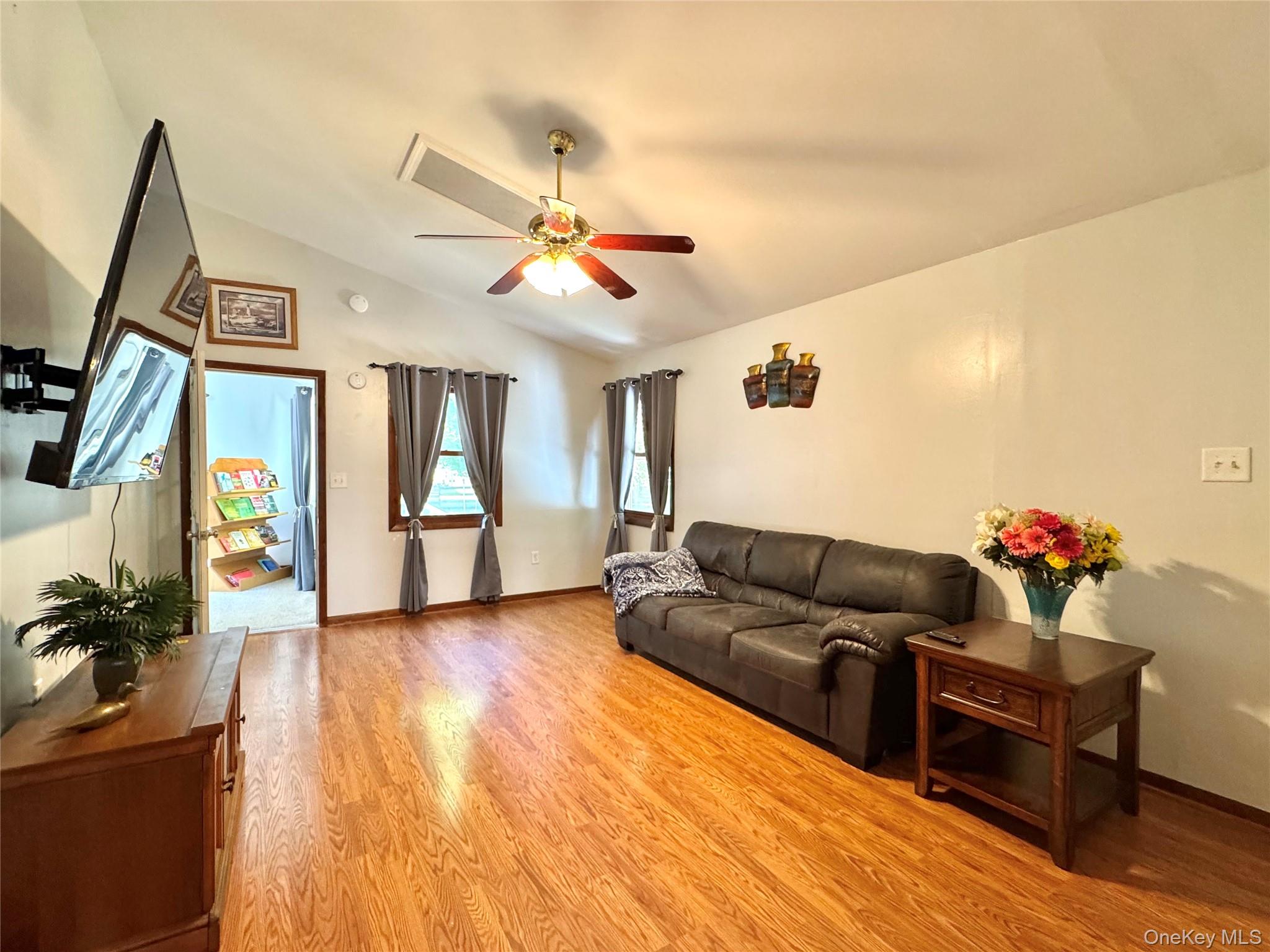 60 S Jefferson Avenue, Catskill, NY 12414