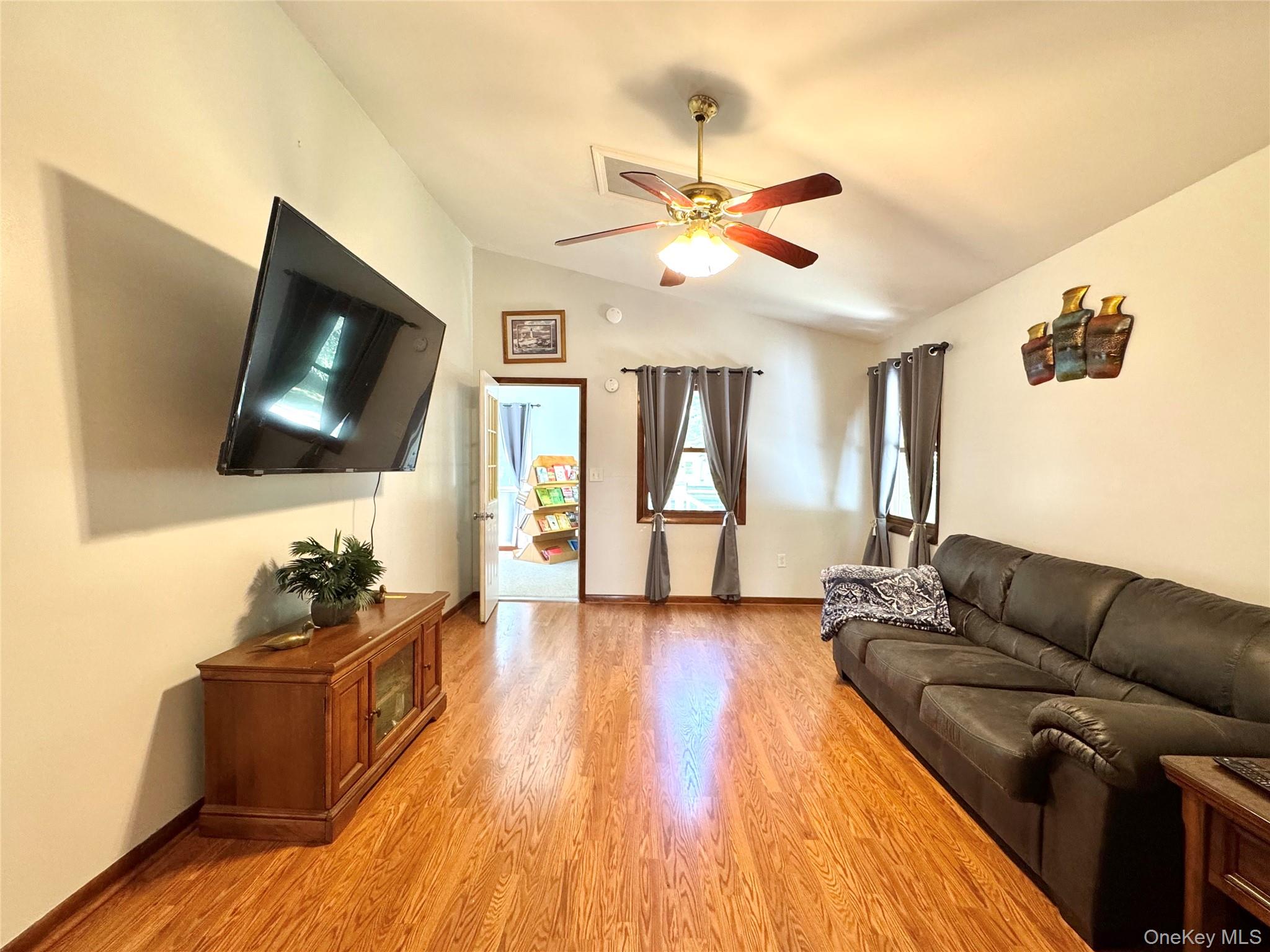 60 S Jefferson Avenue, Catskill, NY 12414