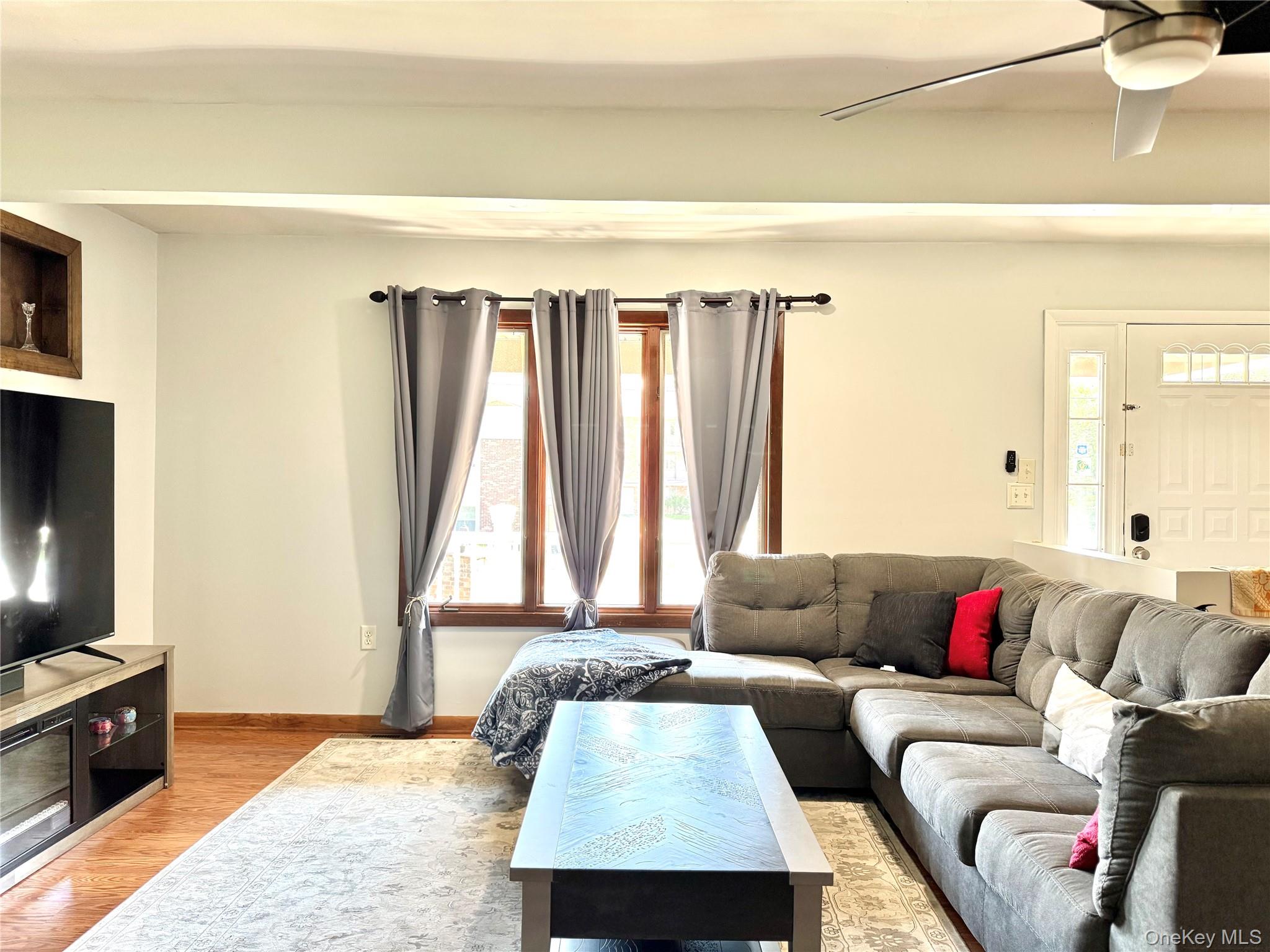 60 S Jefferson Avenue, Catskill, NY 12414