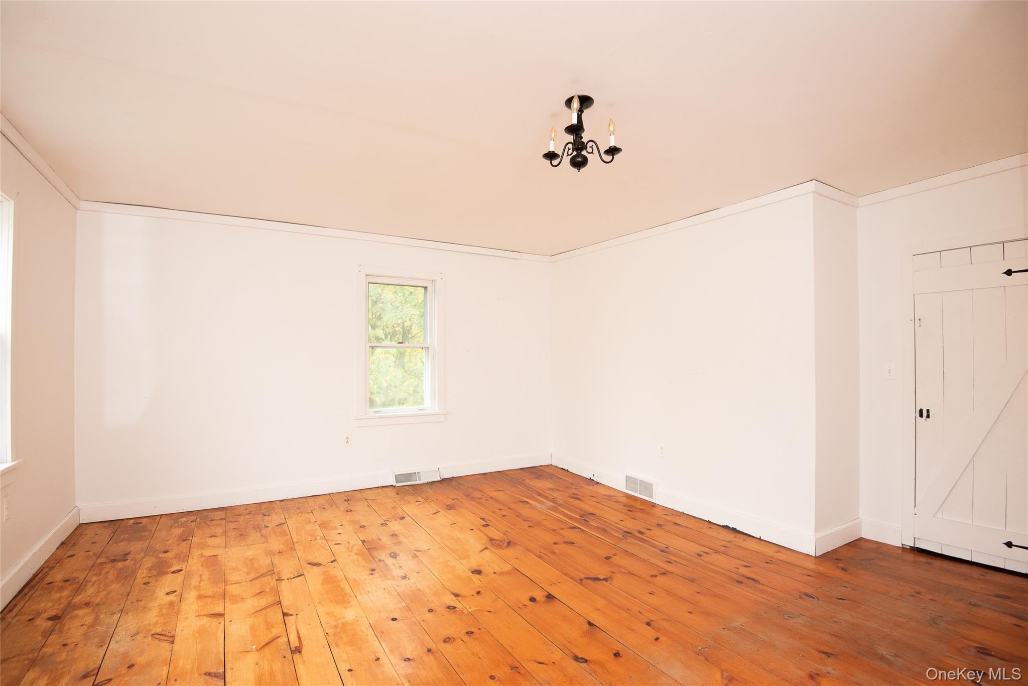 32 Mountain Camp Road, Cairo, NY 12413