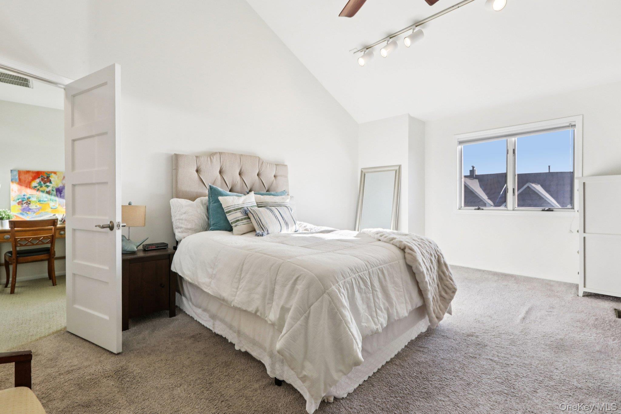 41 Village Gate Way, Nyack, NY 10960