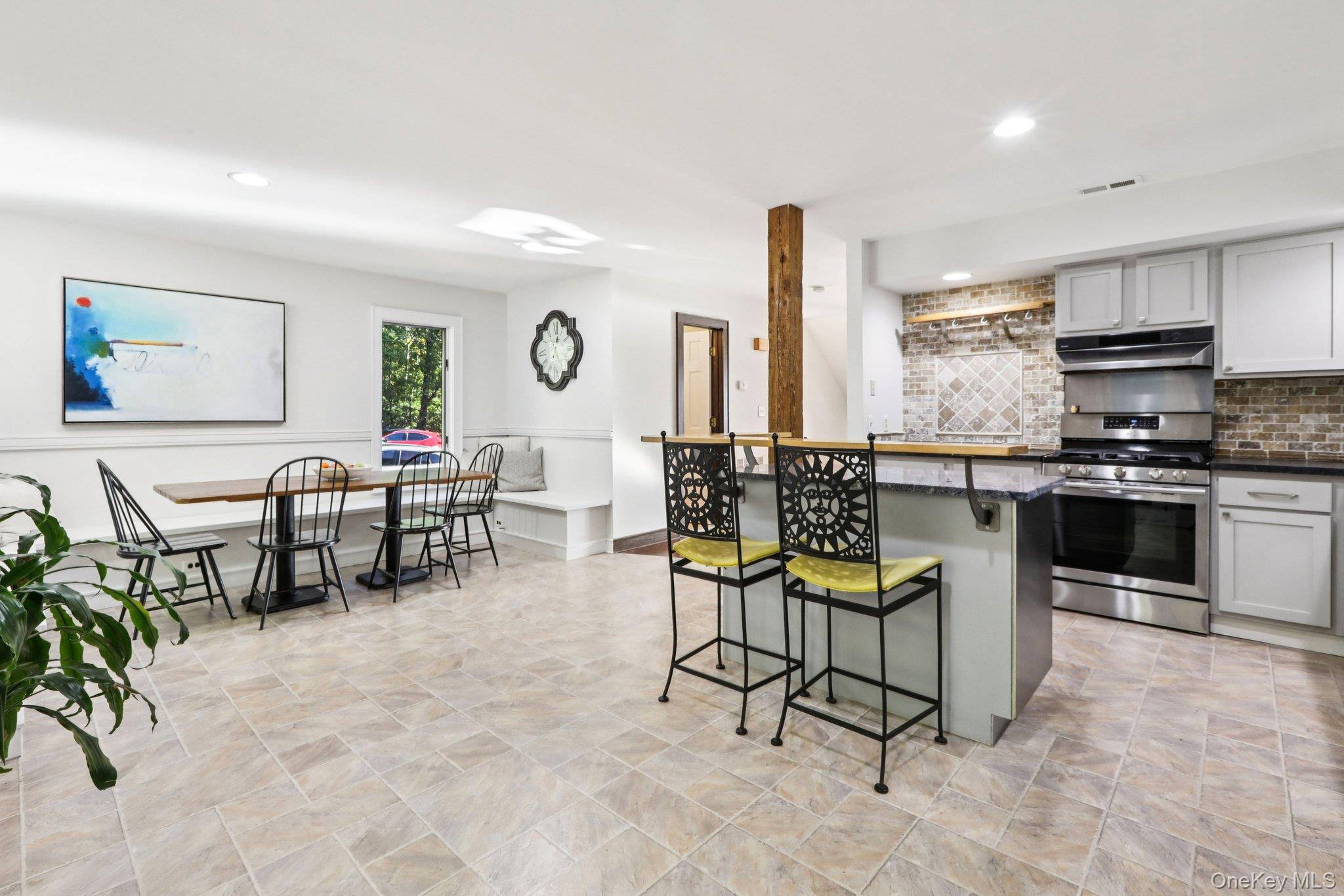 41 Village Gate Way, Nyack, NY 10960