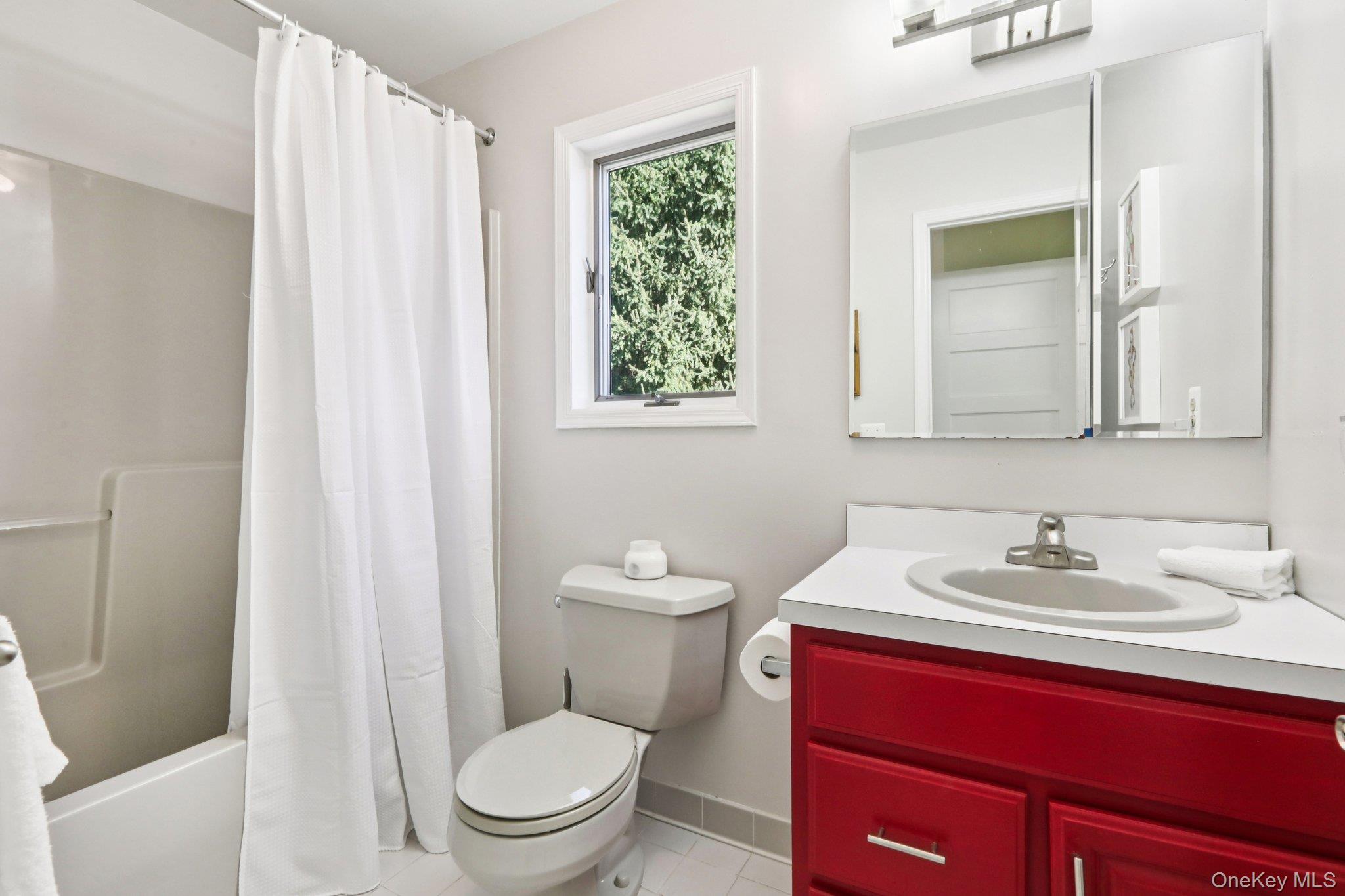 41 Village Gate Way, Nyack, NY 10960