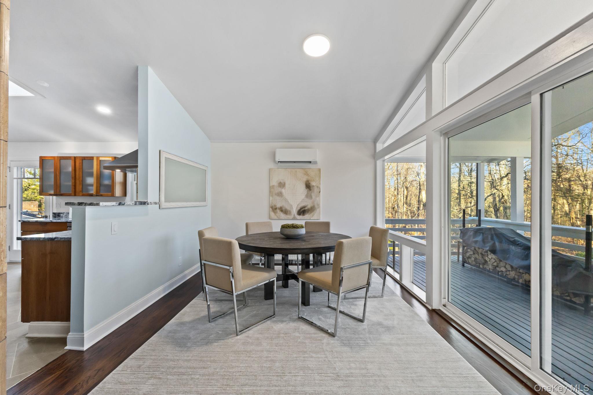 153 Deerfield Lane N, Pleasantville, NY 10570