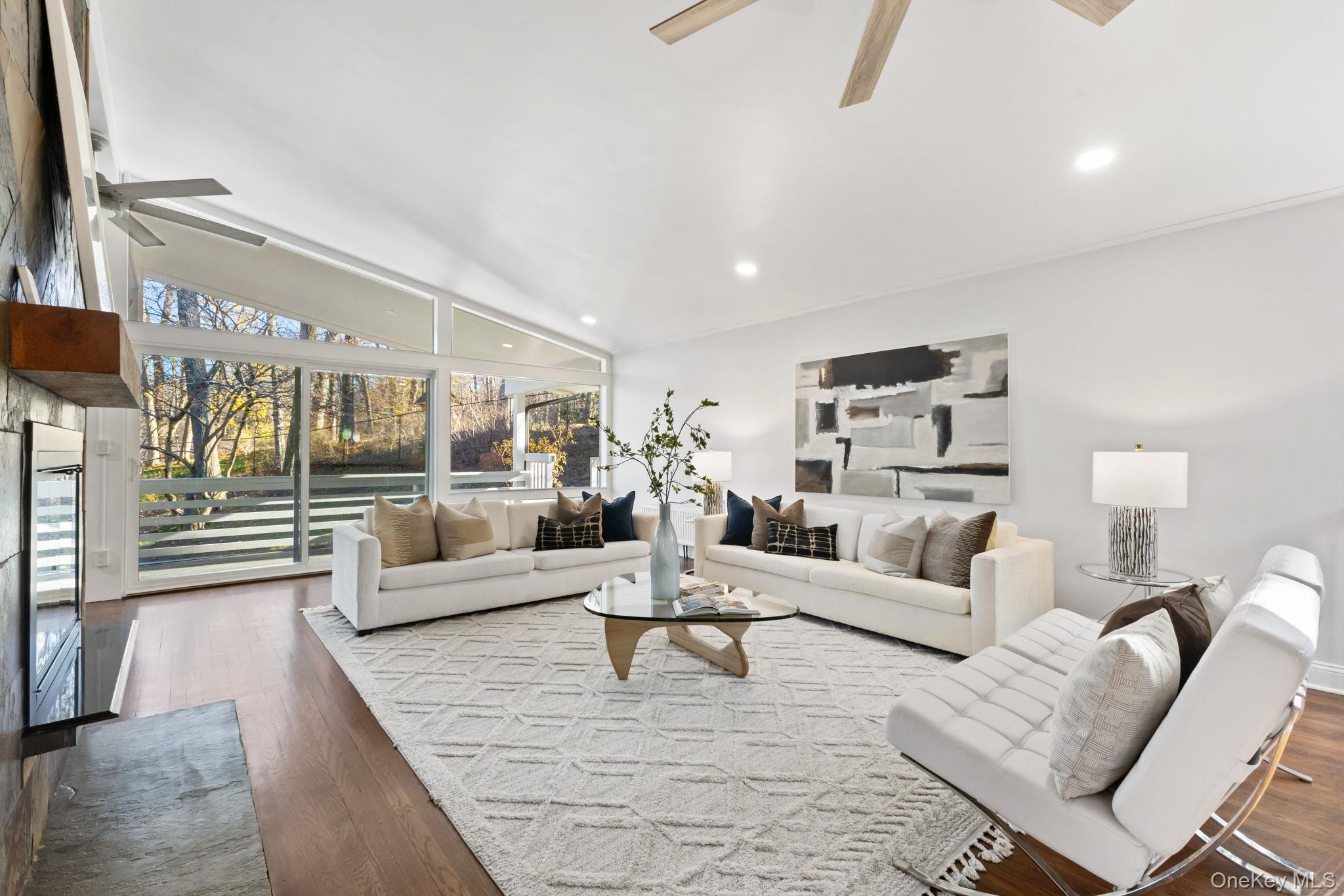 153 Deerfield Lane N, Pleasantville, NY 10570