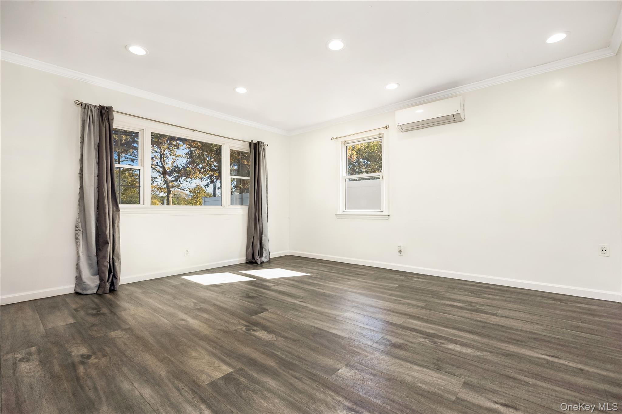 104 Carlls Path, North Babylon, NY 11703