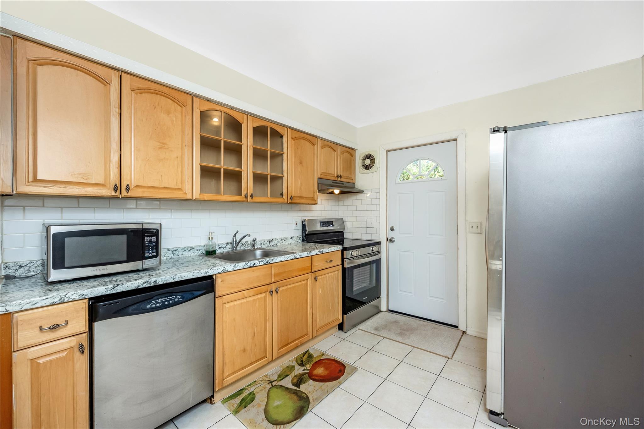 104 Carlls Path, North Babylon, NY 11703