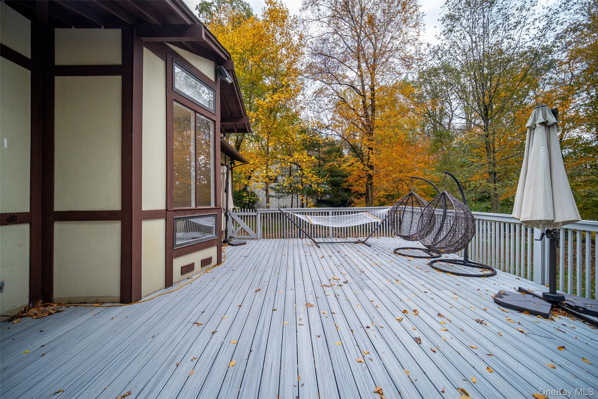 4 Ayr Court, Airmont, NY 10901