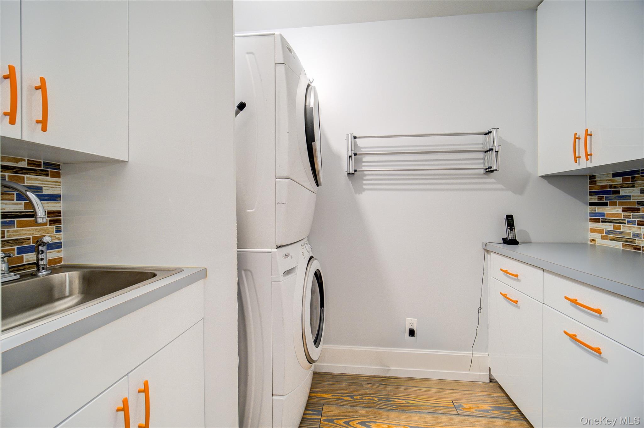 4 Ayr Court, Airmont, NY 10901