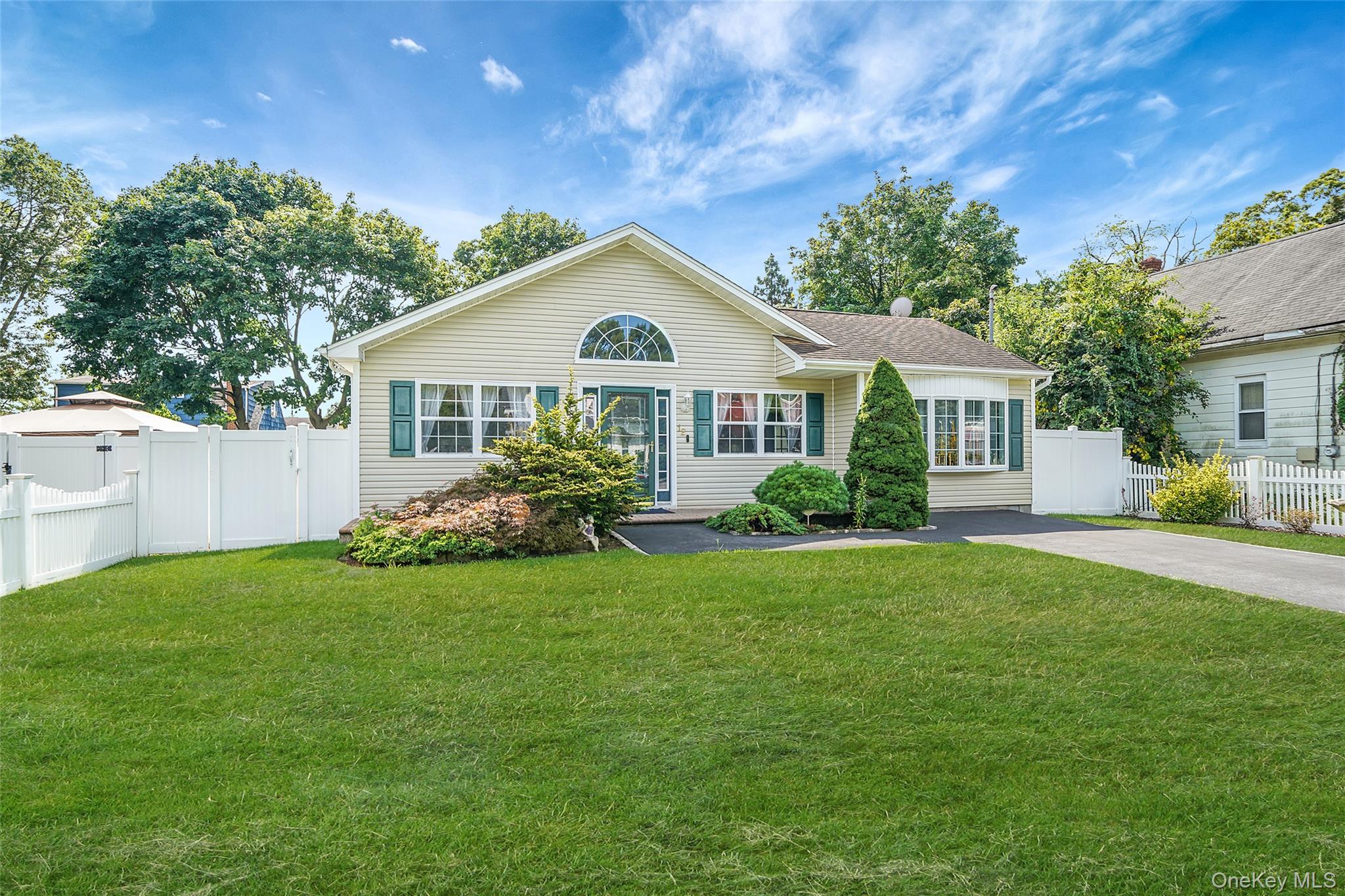 12 Edwin Street, Bay Shore, NY 11706