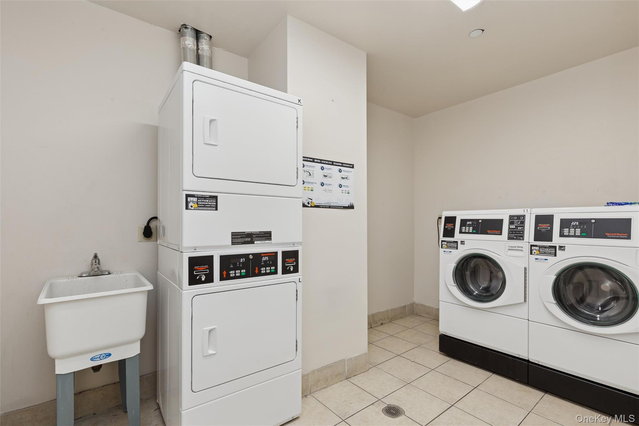 380 Malcolm X (The Lenox) Boulevard # 7J, New York (Manhattan), NY 10027