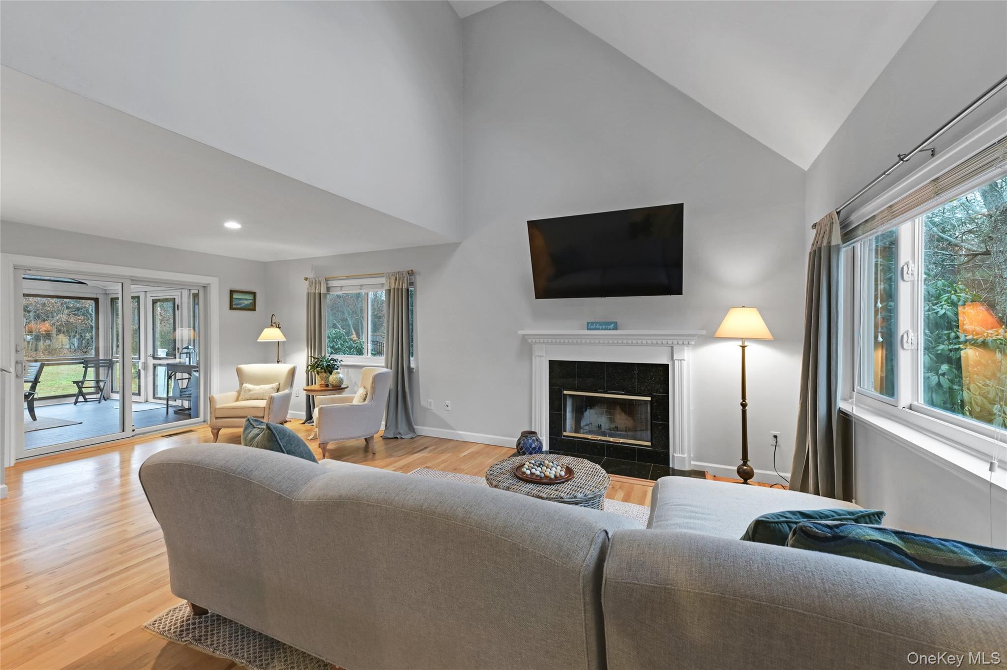 9 North Quarter Road, Westhampton, NY 11977